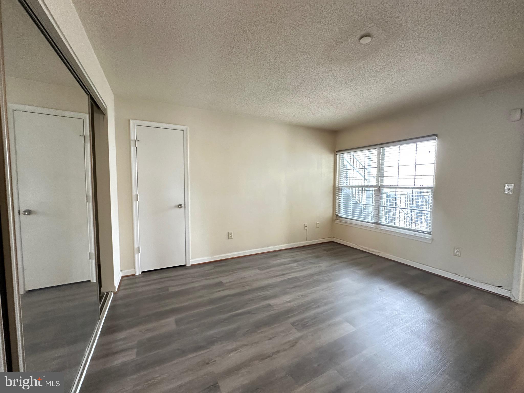 VISTAS 2 AT LAUREL - Residential Lease