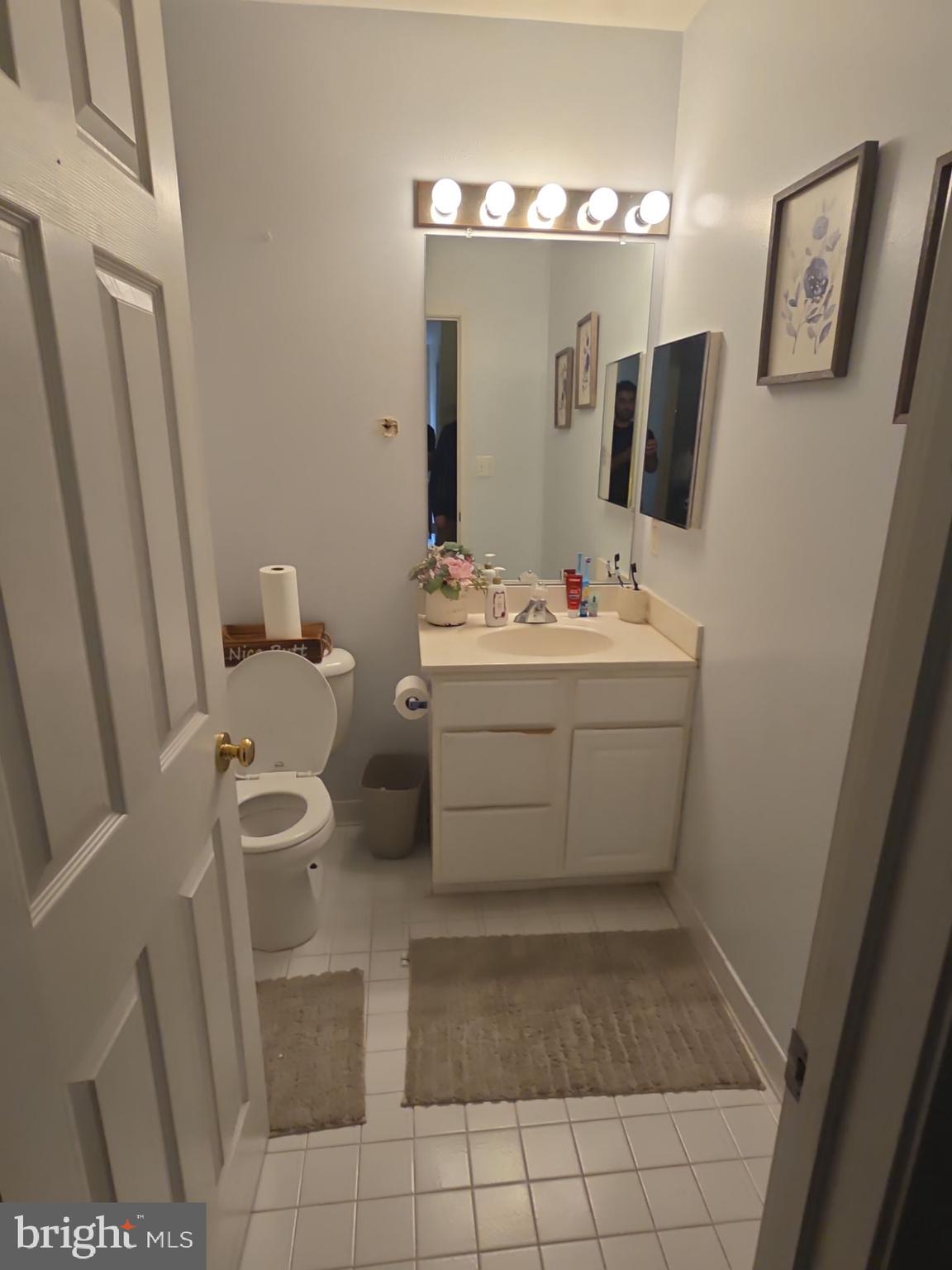 COURTLANDS AT CASCADES - Residential Lease