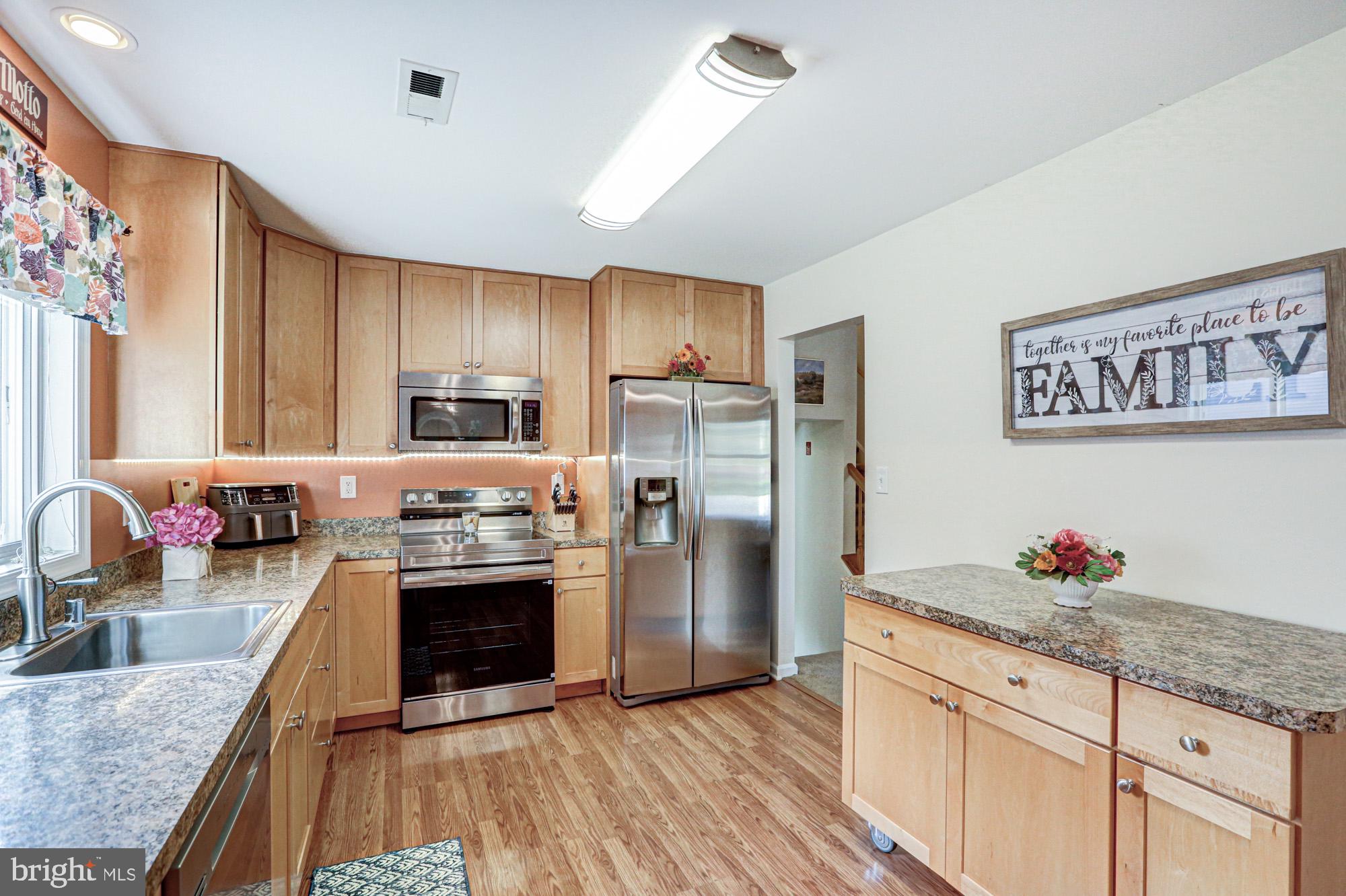 WELLINGTON WOODS - Residential