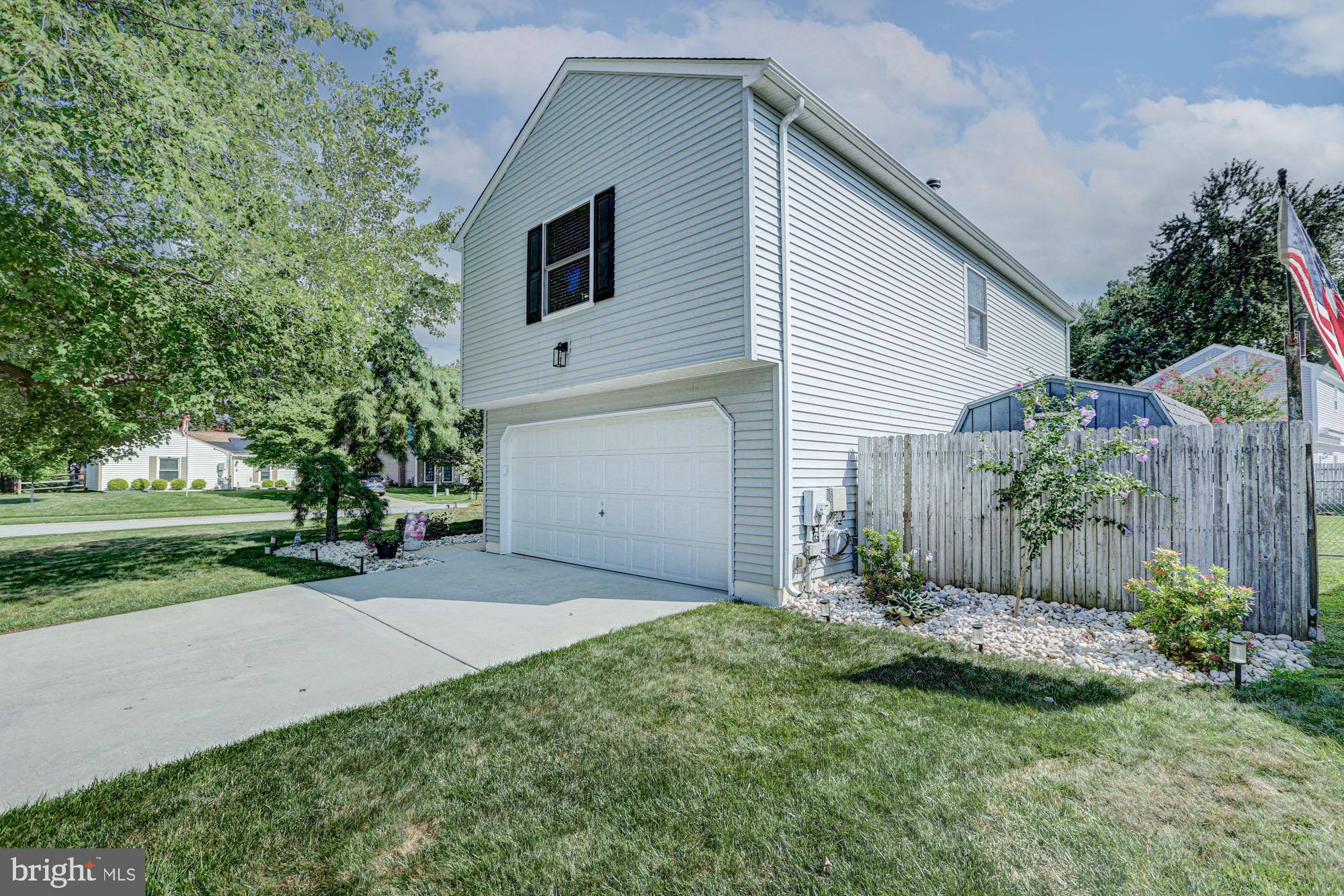 WELLINGTON WOODS - Residential