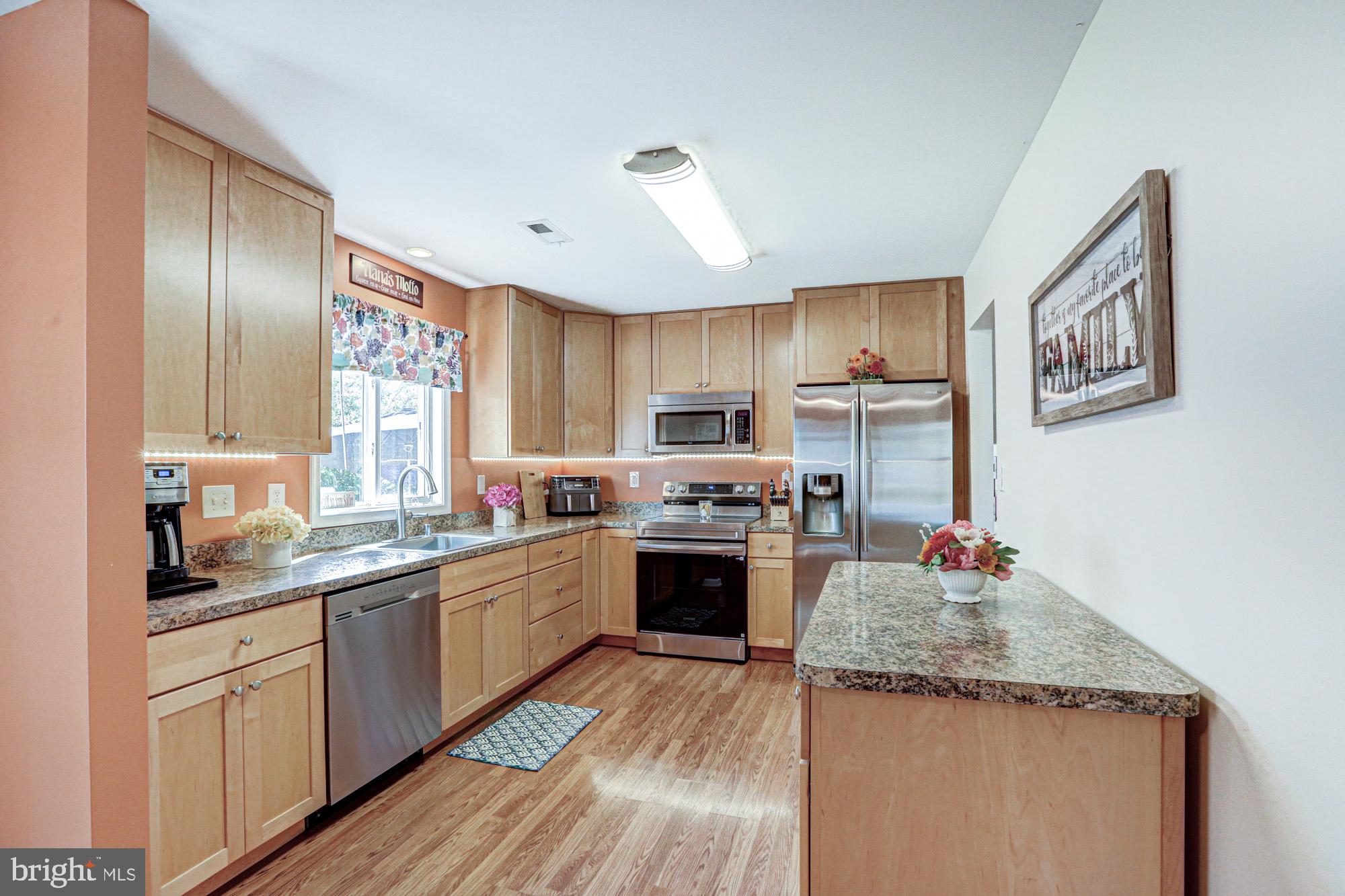 WELLINGTON WOODS - Residential