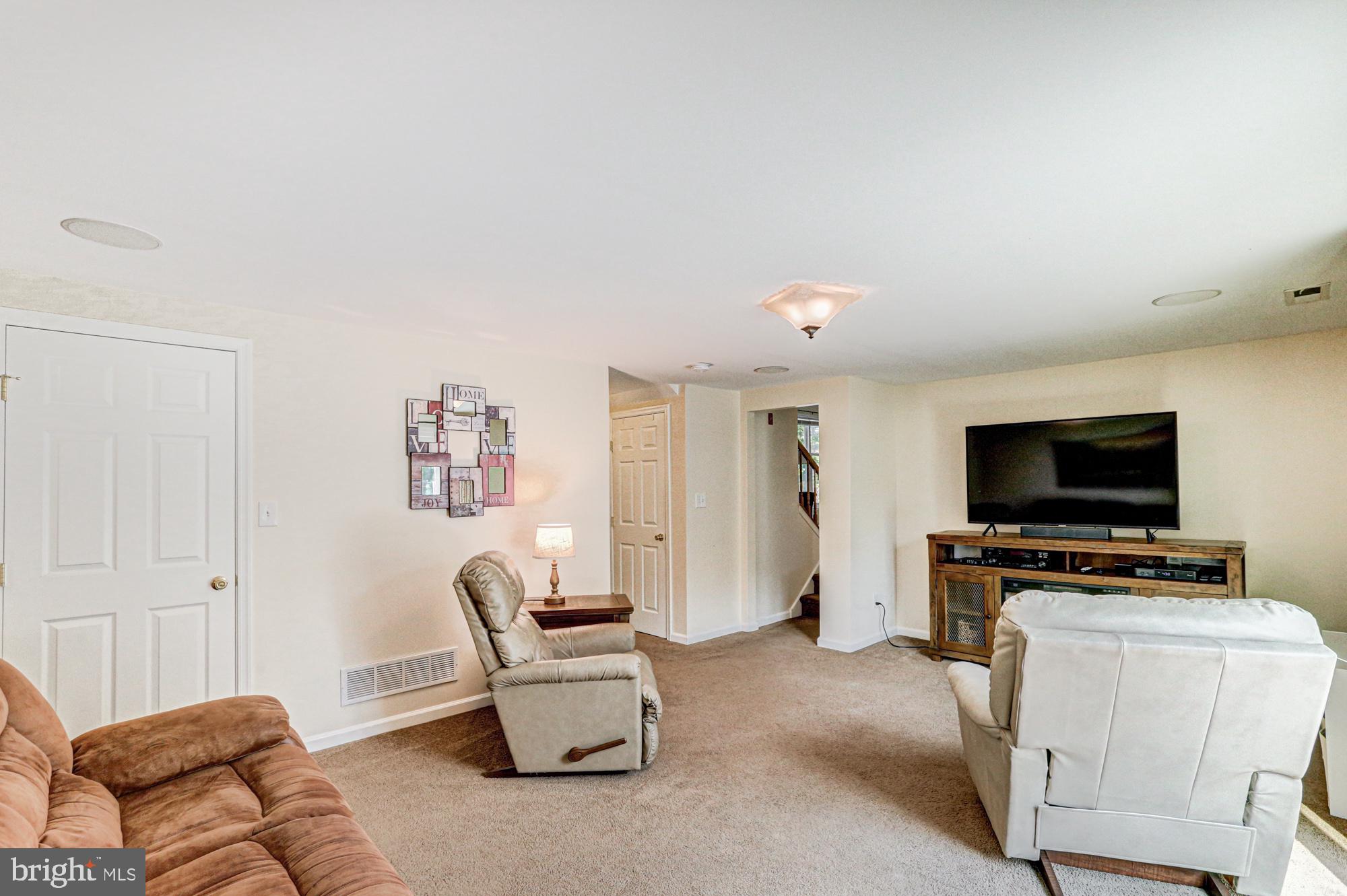 WELLINGTON WOODS - Residential