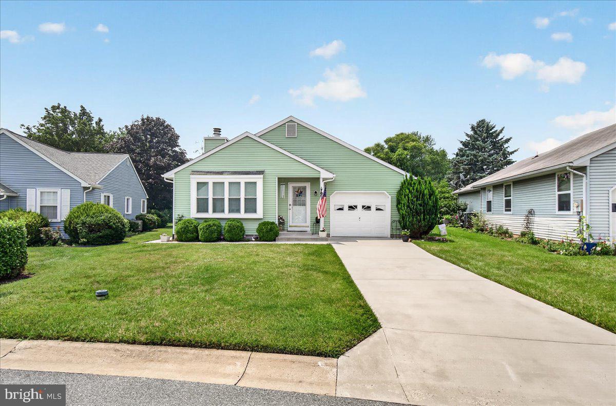 CRESTWOOD VILLAGE - Residential