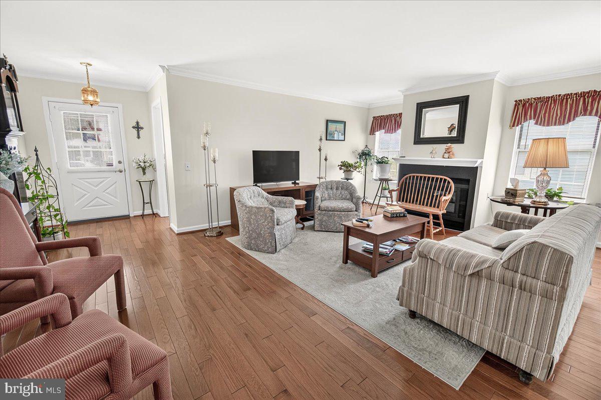 CRESTWOOD VILLAGE - Residential