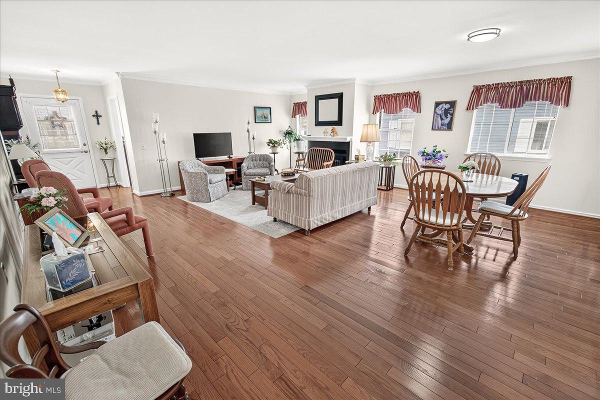 CRESTWOOD VILLAGE - Residential