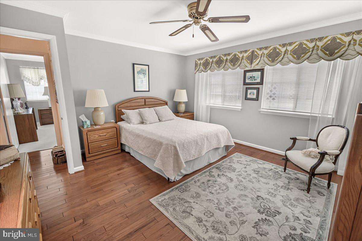 CRESTWOOD VILLAGE - Residential