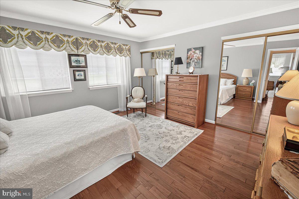CRESTWOOD VILLAGE - Residential