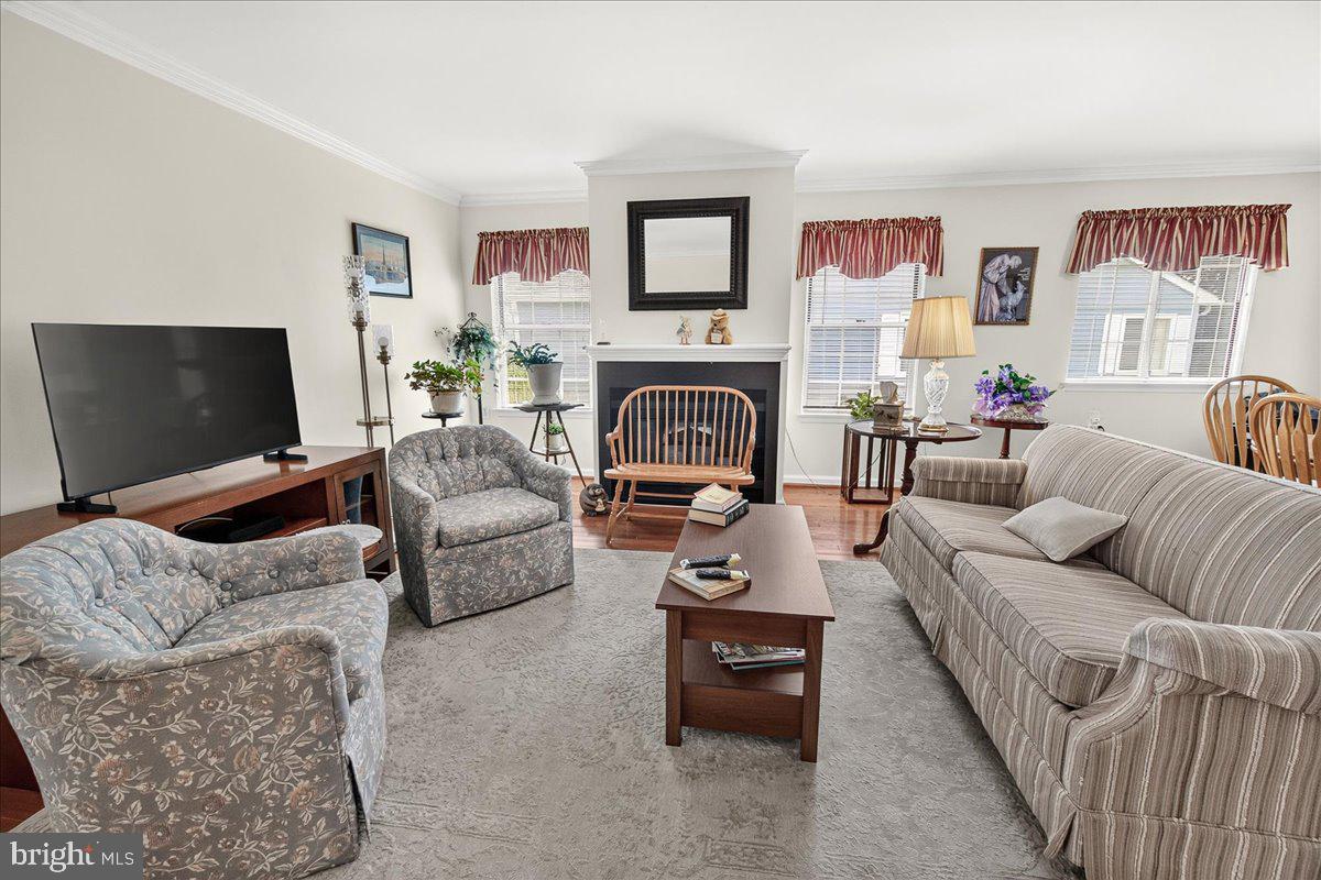 CRESTWOOD VILLAGE - Residential