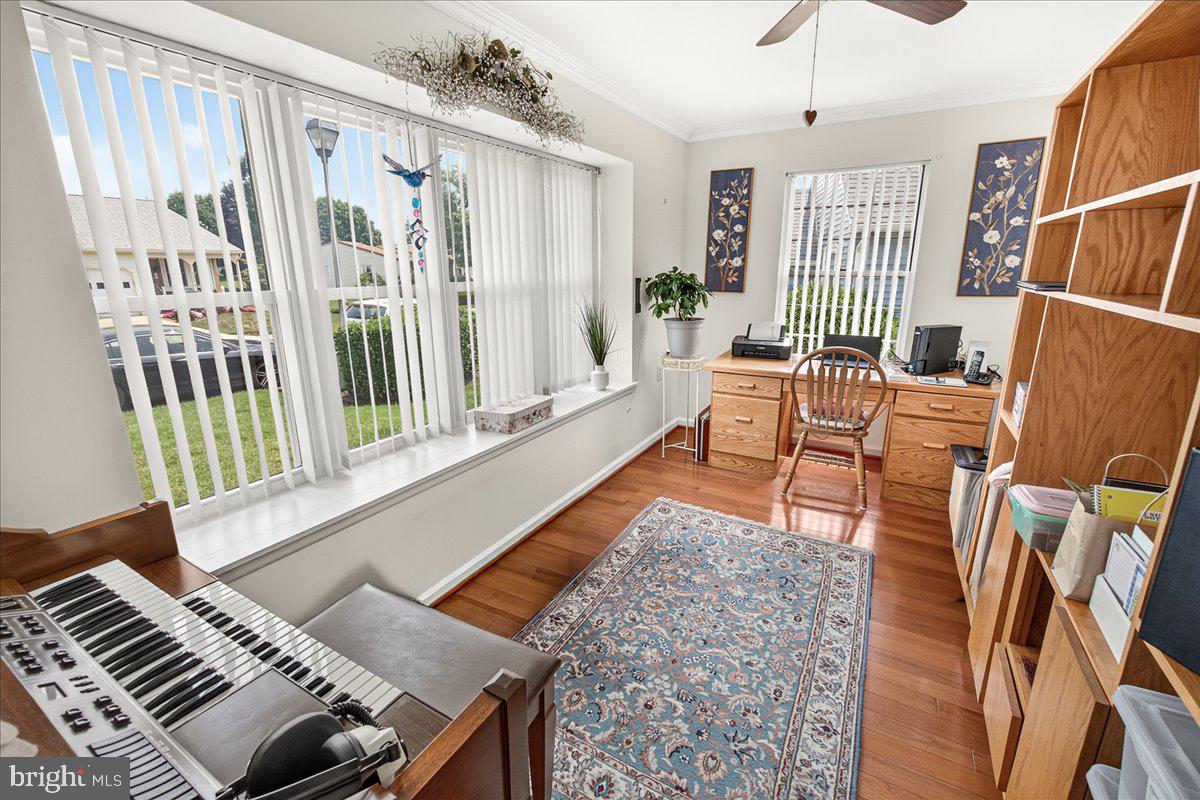 CRESTWOOD VILLAGE - Residential