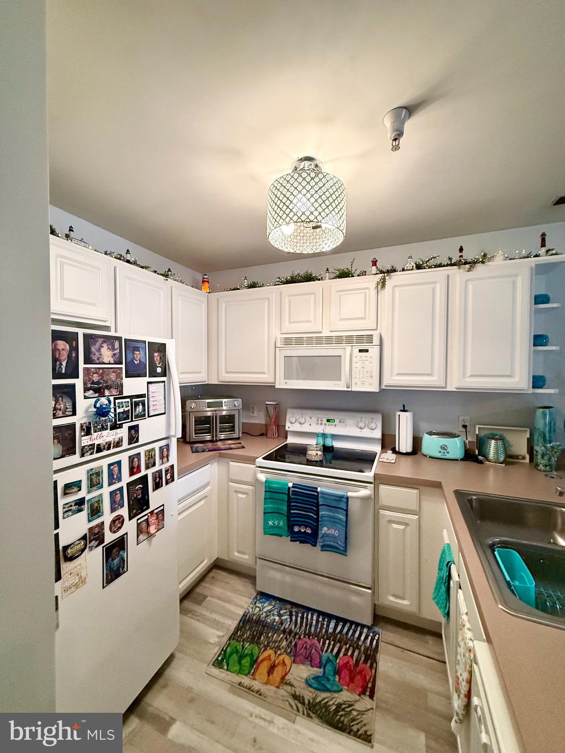 AVALON RETIREMENT COMM - Residential