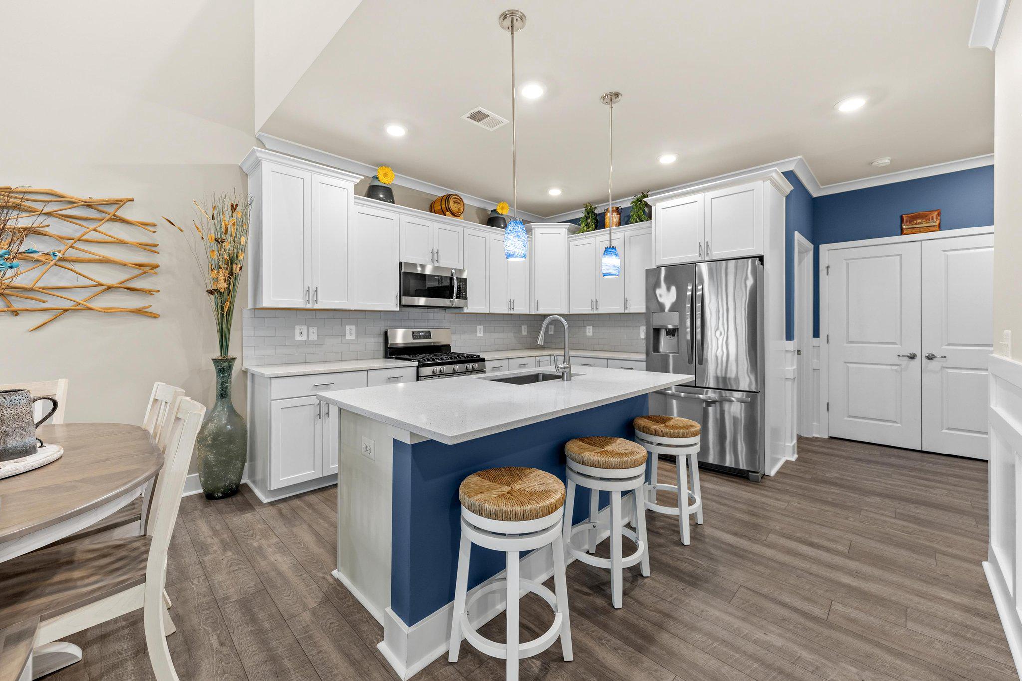 VILLAS AT WALDEN - Residential