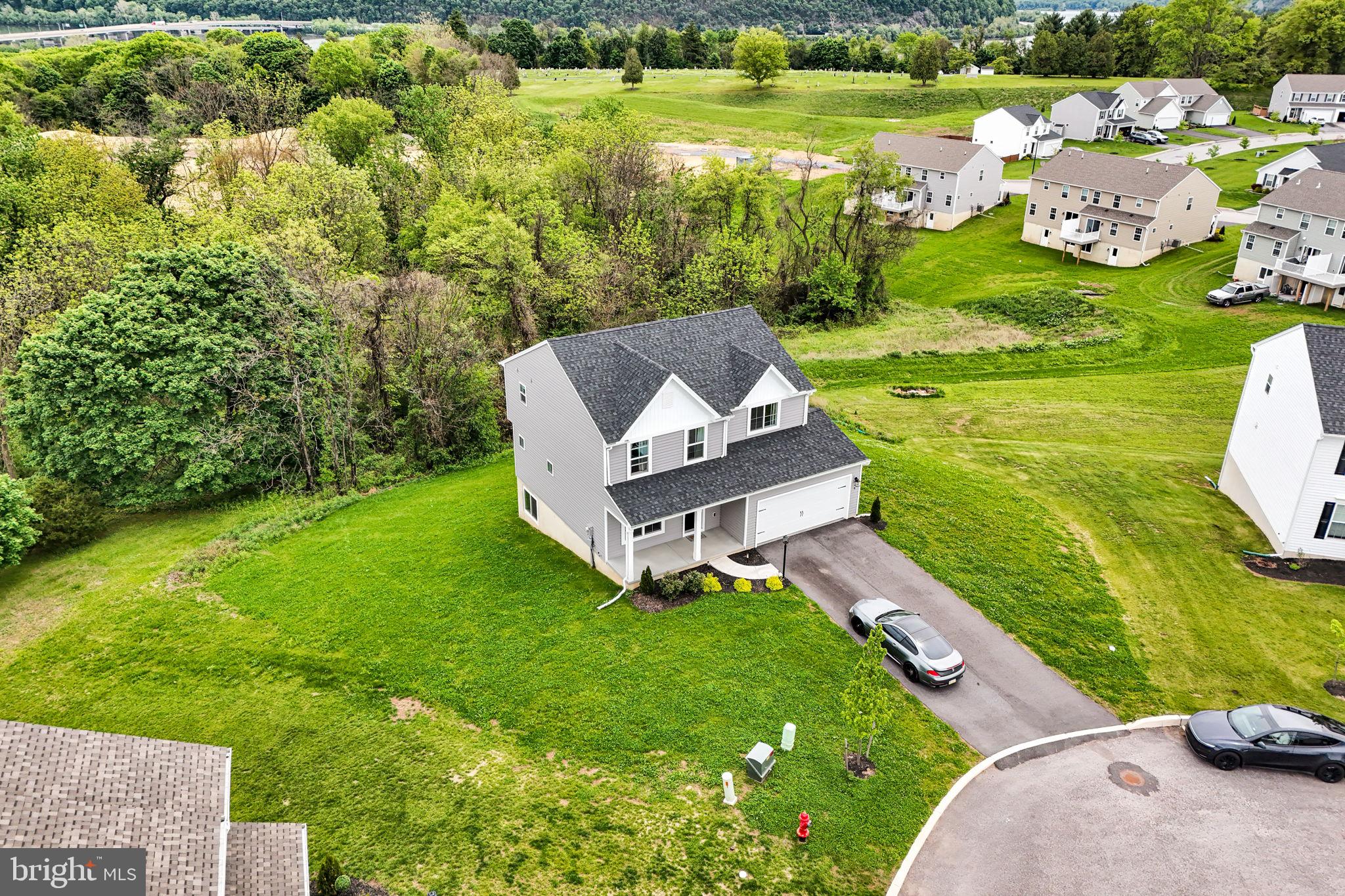 STONE MILL ESTATES - Residential