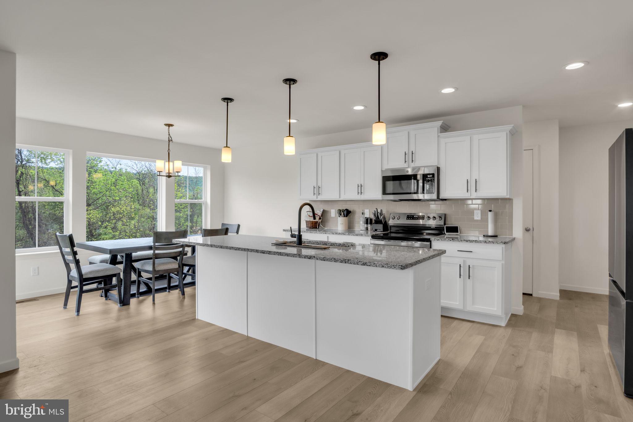 STONE MILL ESTATES - Residential