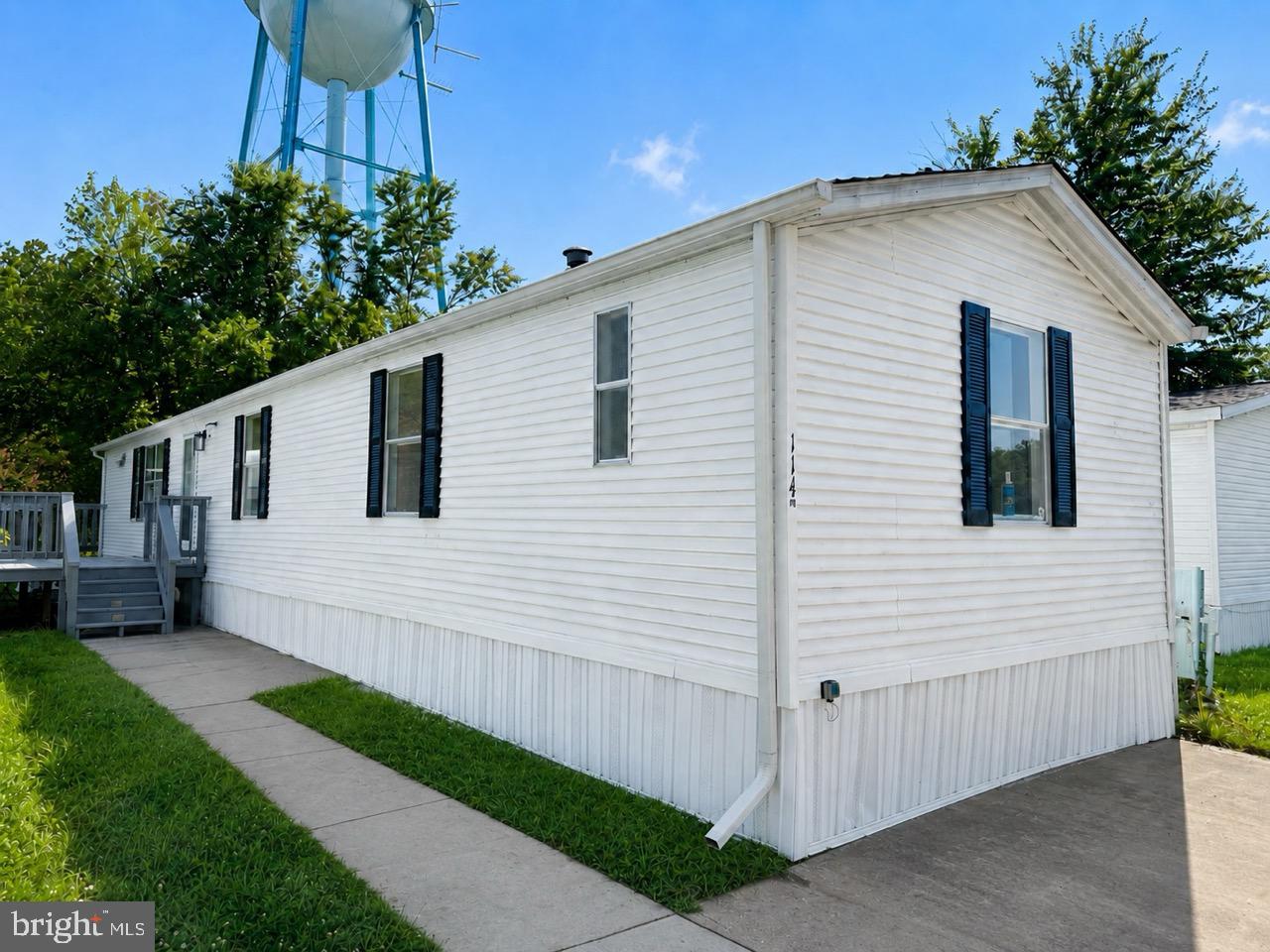 BOONE'S MOBILE ESTATES - Residential