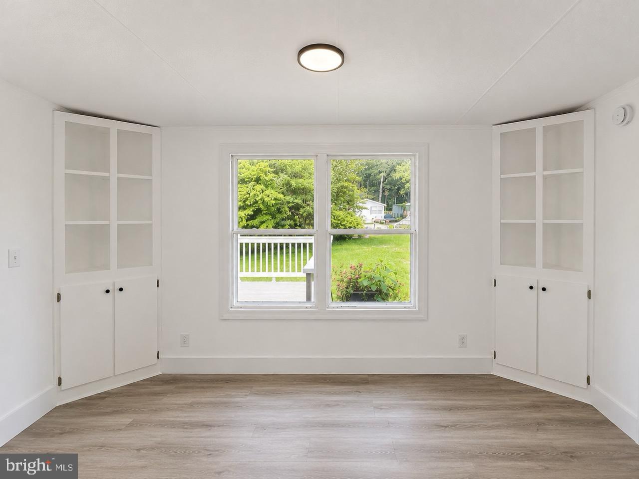 BOONE'S MOBILE ESTATES - Residential