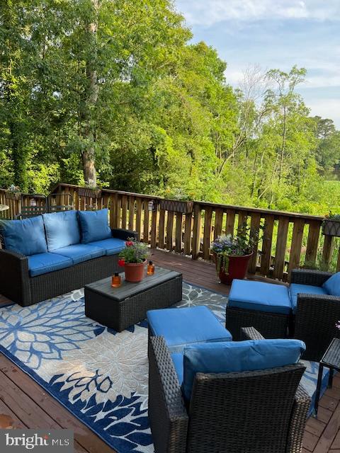 NORTH SHORE COURT - Residential