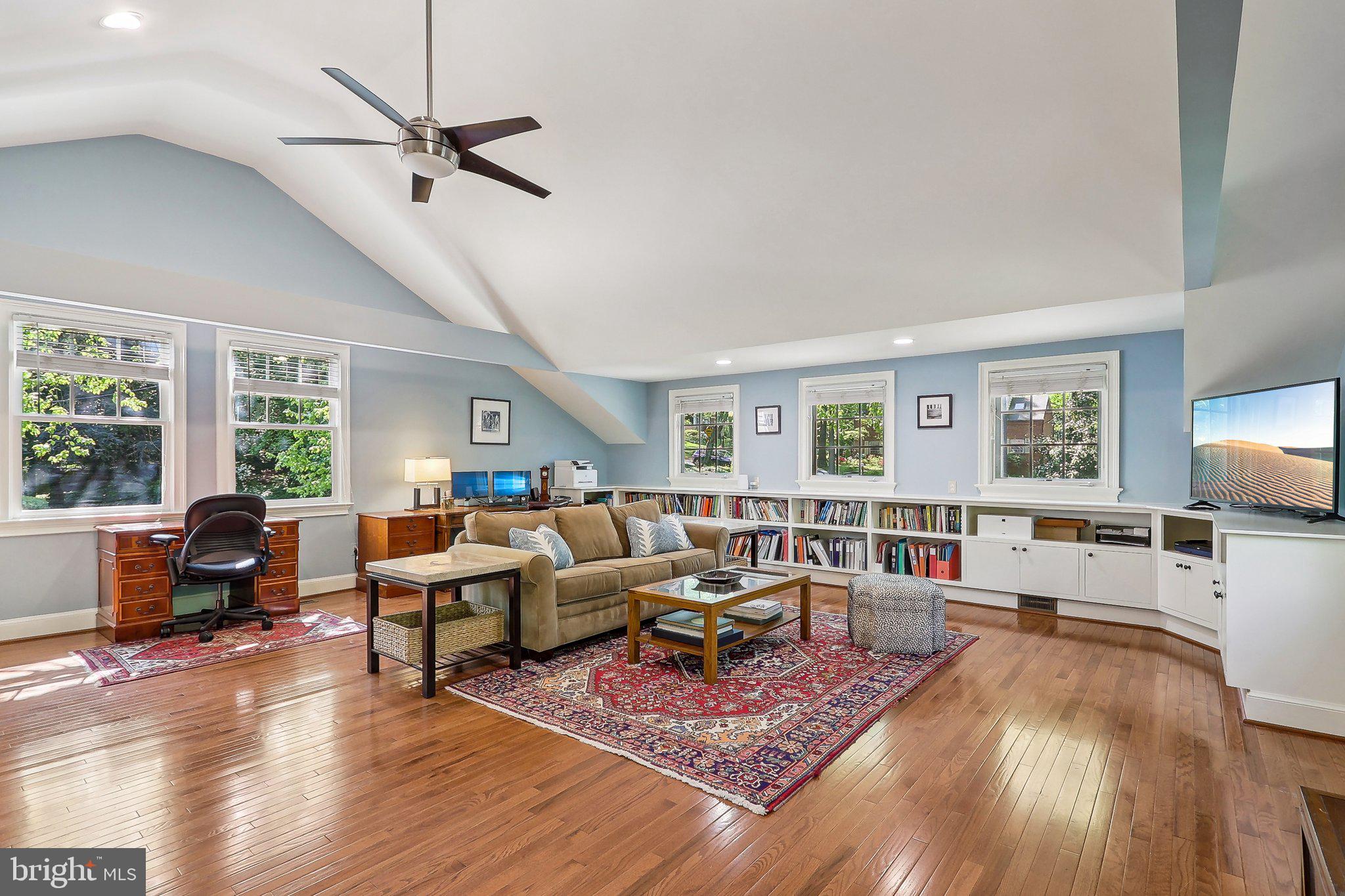 SOMERSET HEIGHTS - Residential