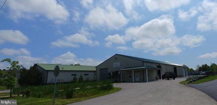 Excellent opportunity to own a 9,000+/- sf warehouse in Easton. Located in the Carlton Business Park.  Easy access and plenty of parking. Includes: two 900+/- sf office areas and 7,200+/- sf of warehouse space with 16' clearing height and clear span.  Five OHD, fenced area in the rear of the property. Zoned BC.