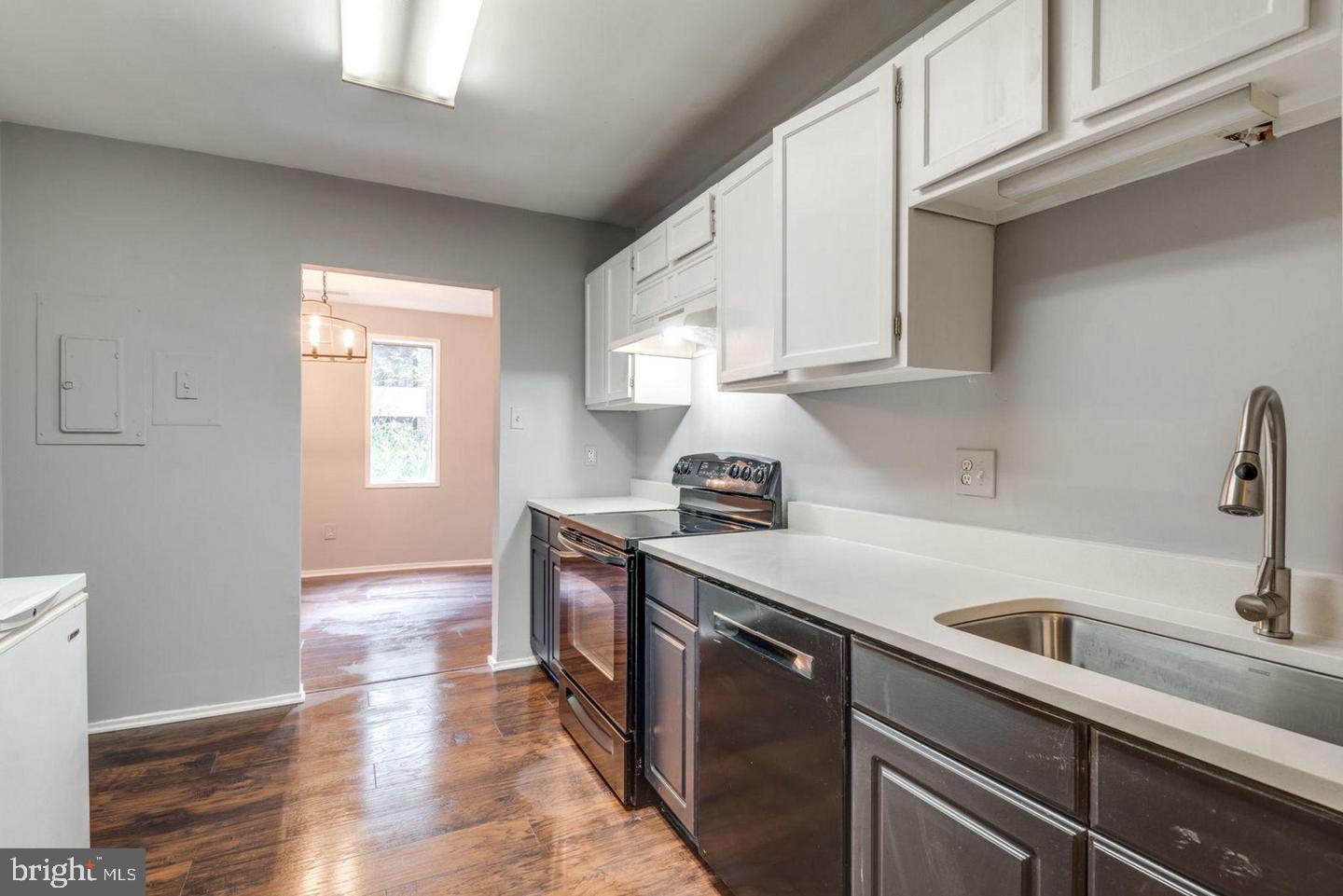 JEFFERSON MEWS - Residential