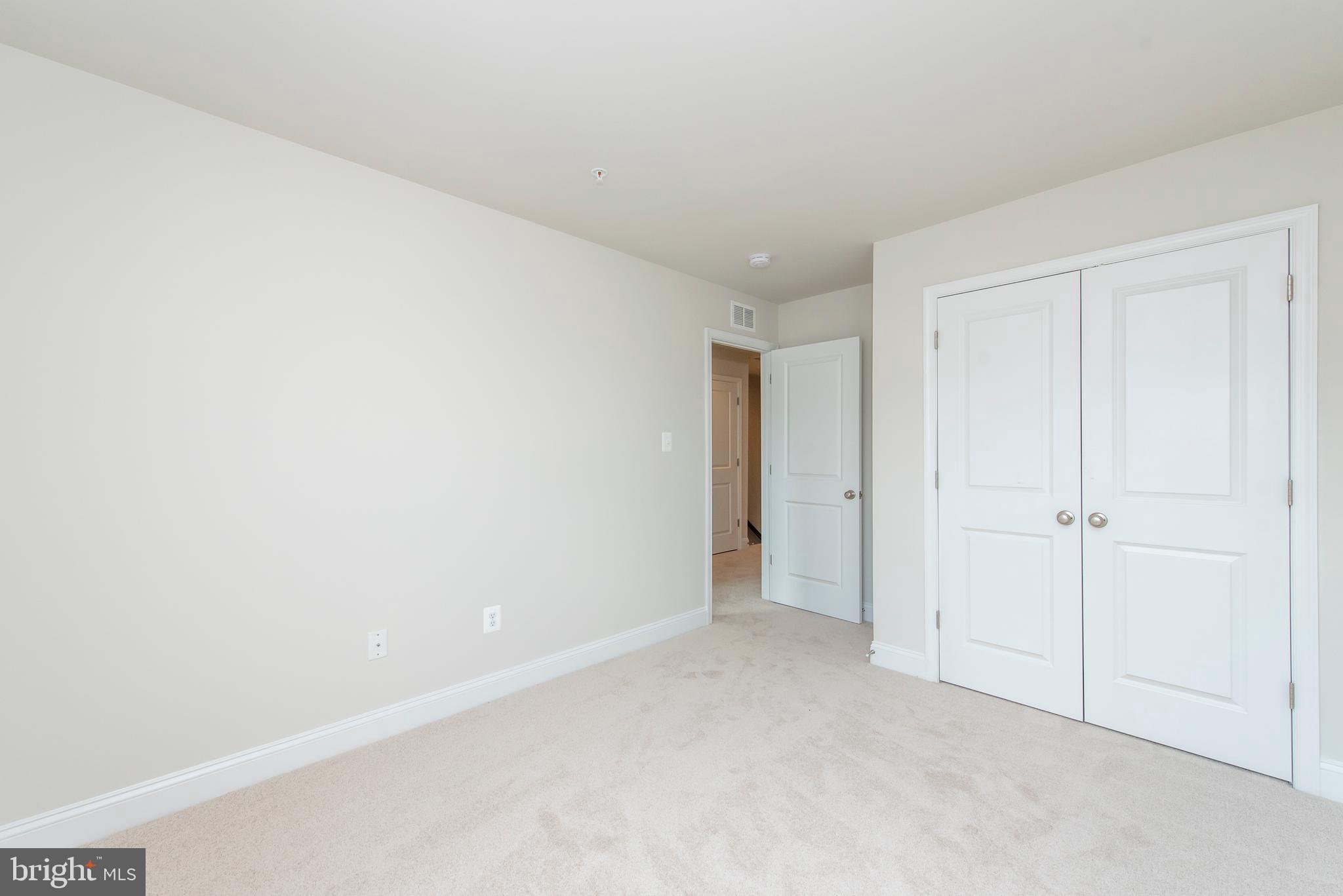 SPRING CREEK - Residential