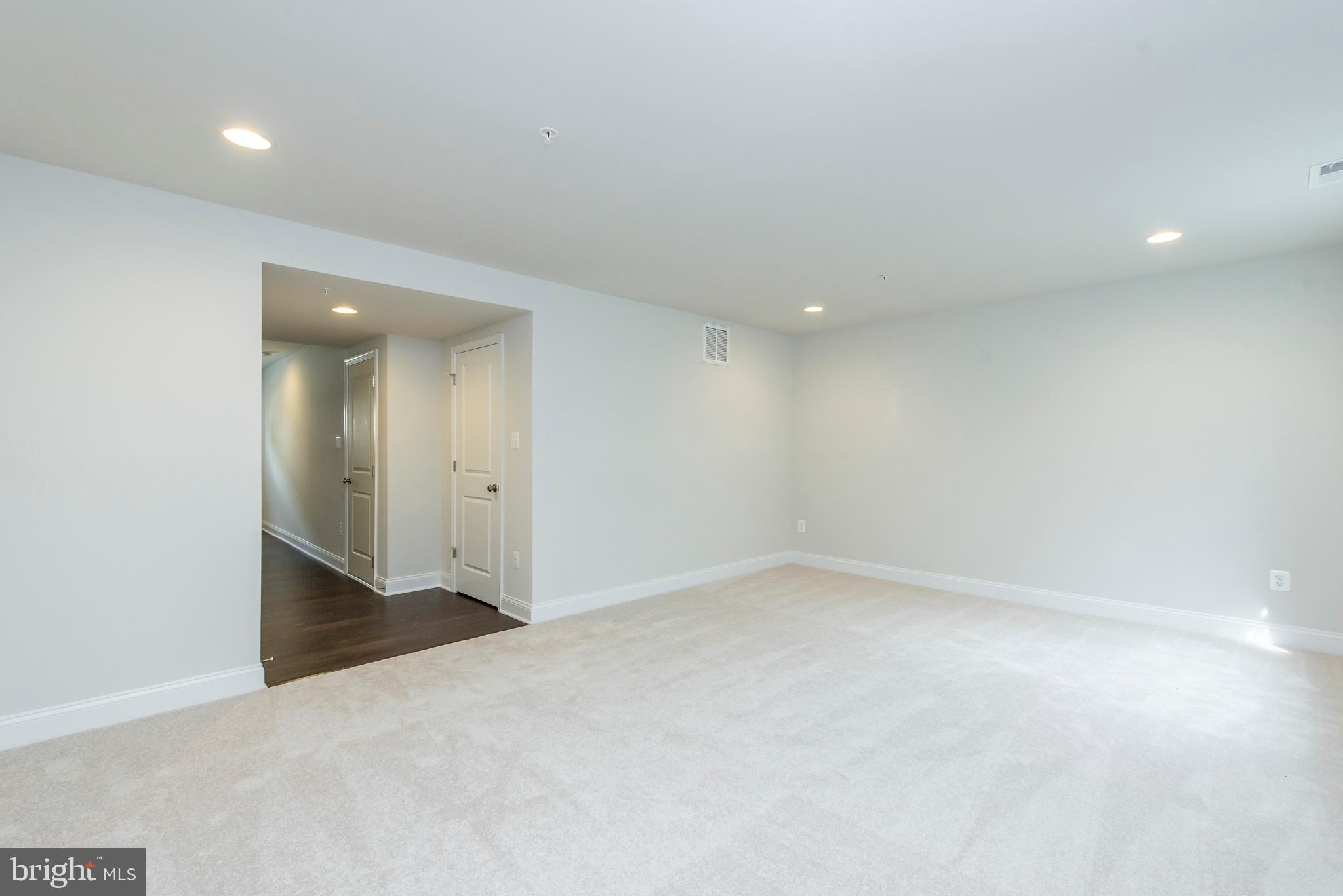 SPRING CREEK - Residential