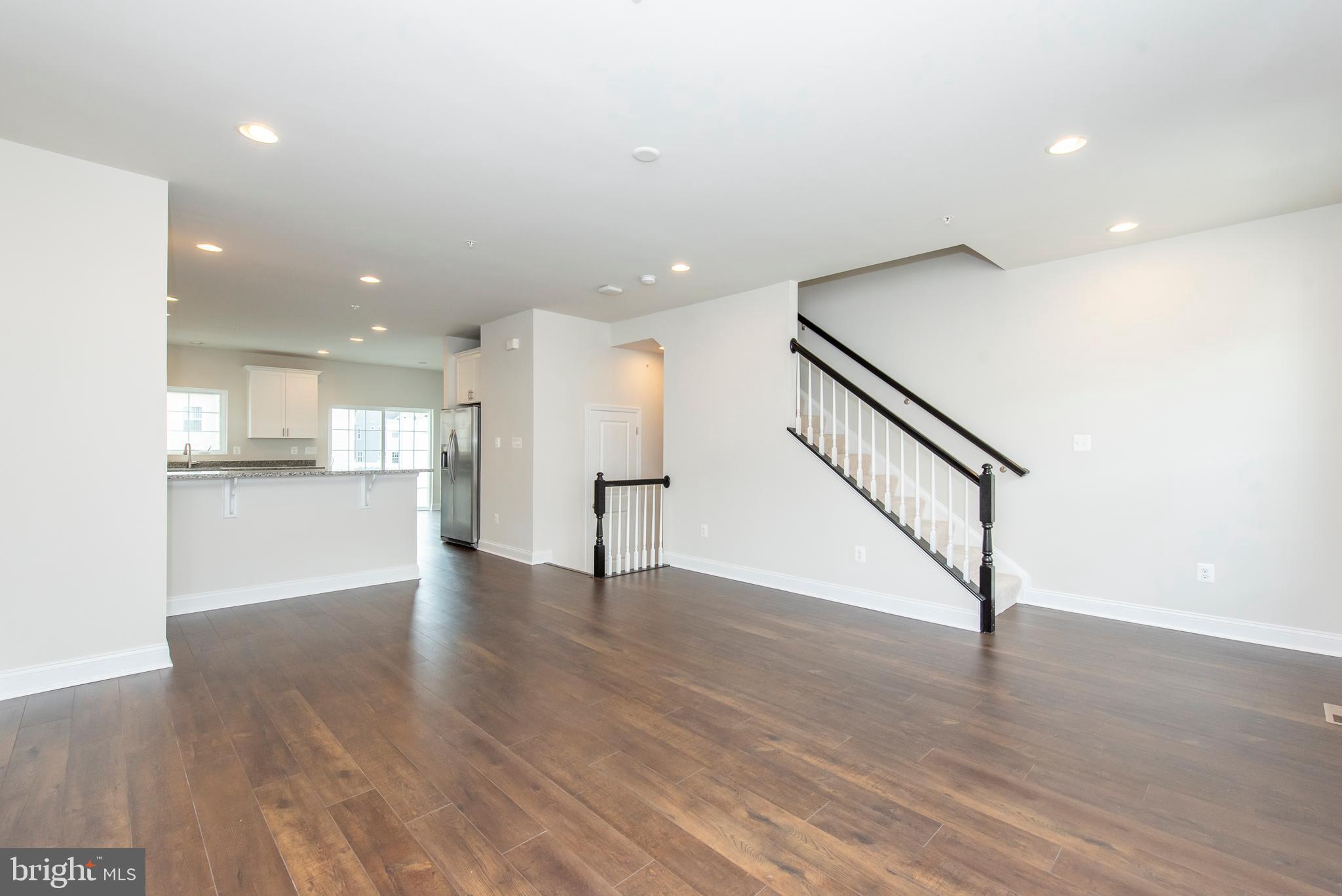 SPRING CREEK - Residential