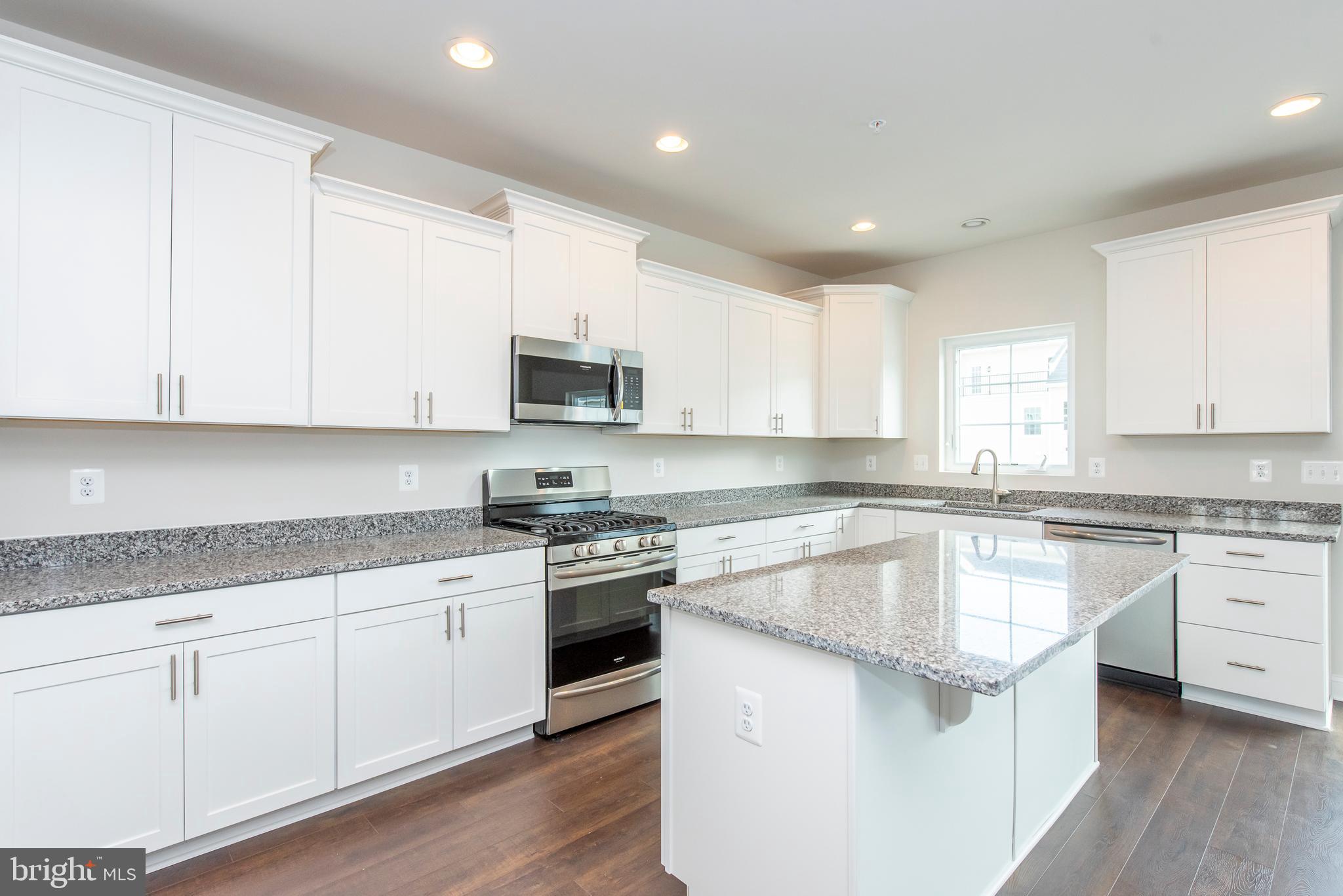 SPRING CREEK - Residential