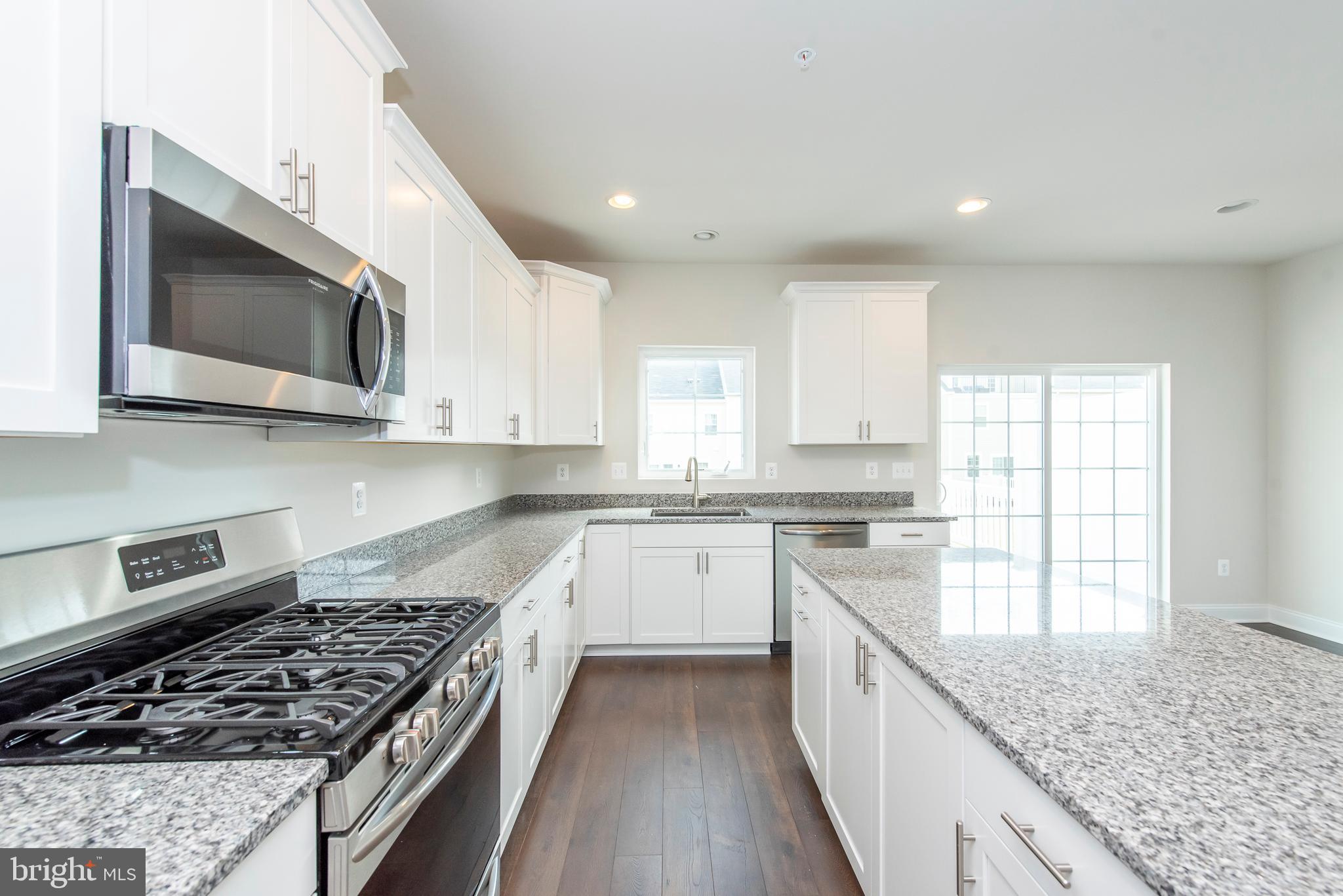 SPRING CREEK - Residential