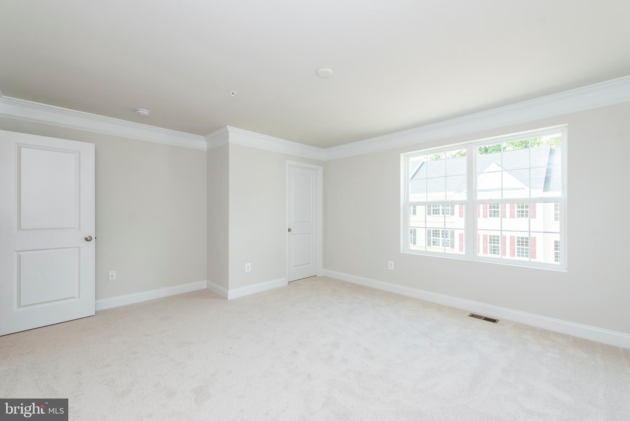 SPRING CREEK - Residential