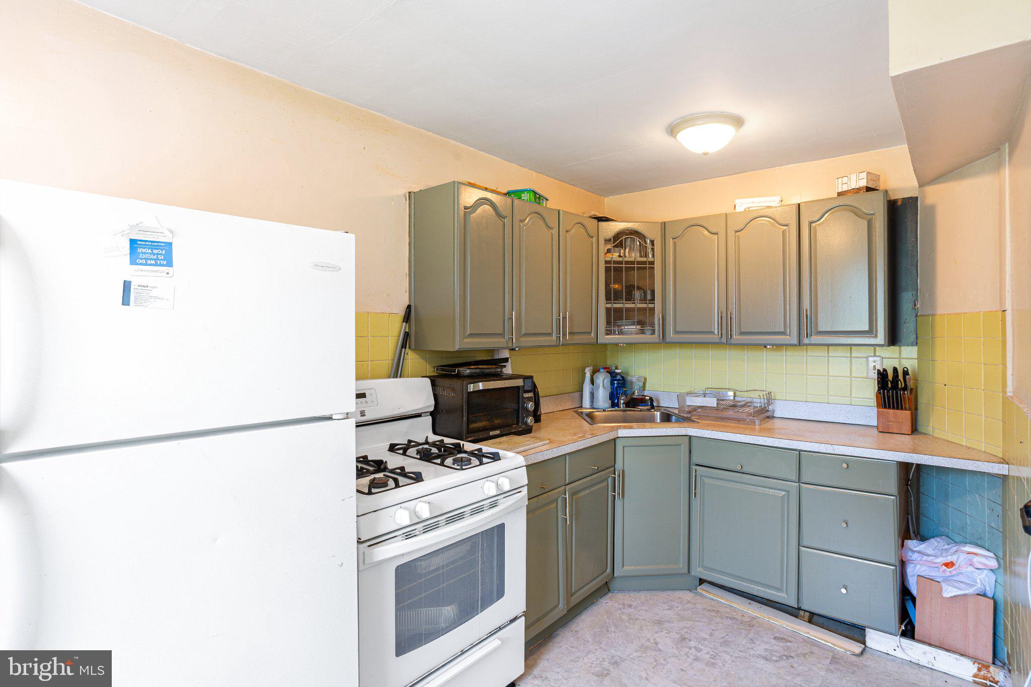 BLUE BELL HILL - Residential Income