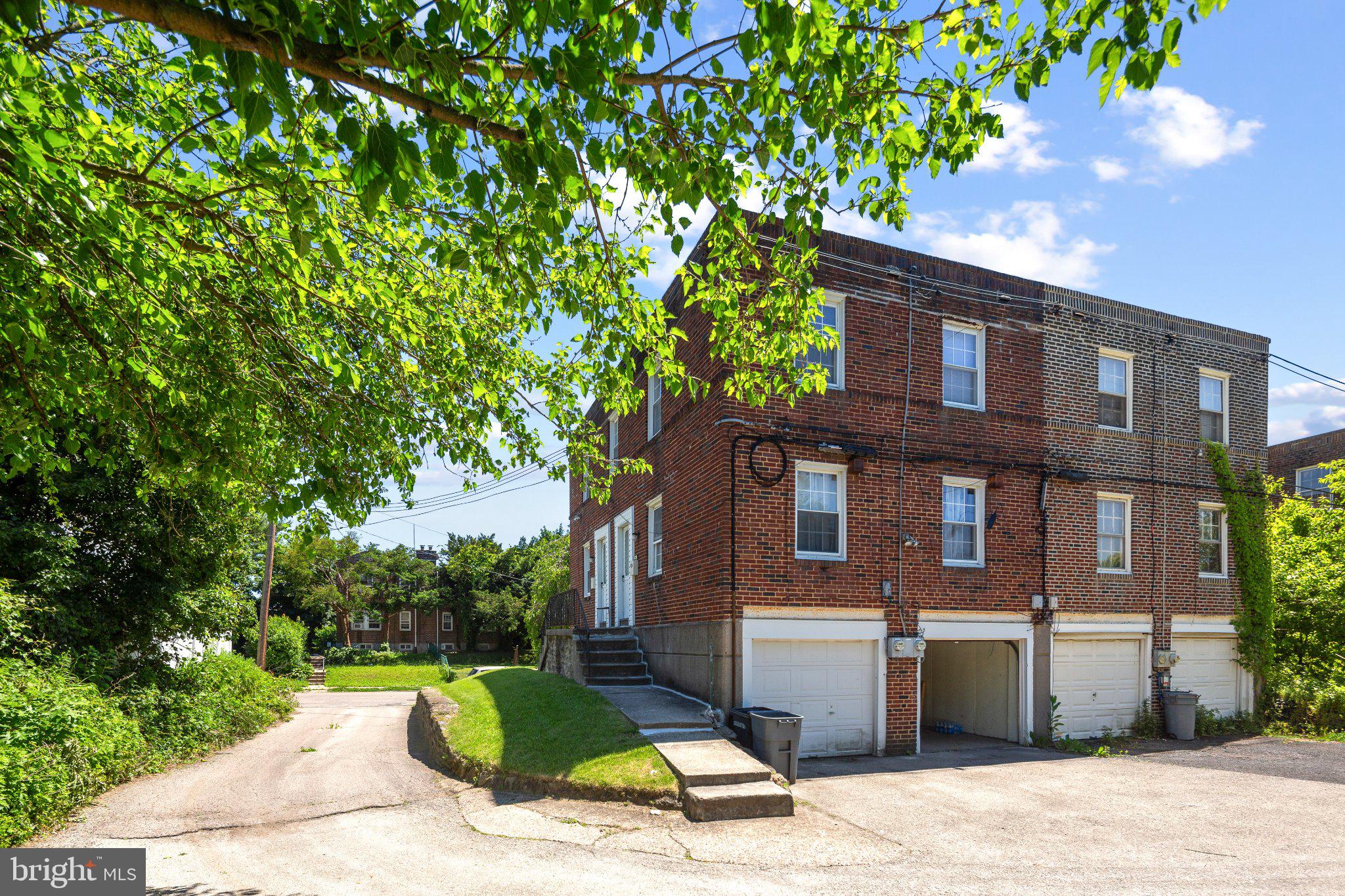 BLUE BELL HILL - Residential Income