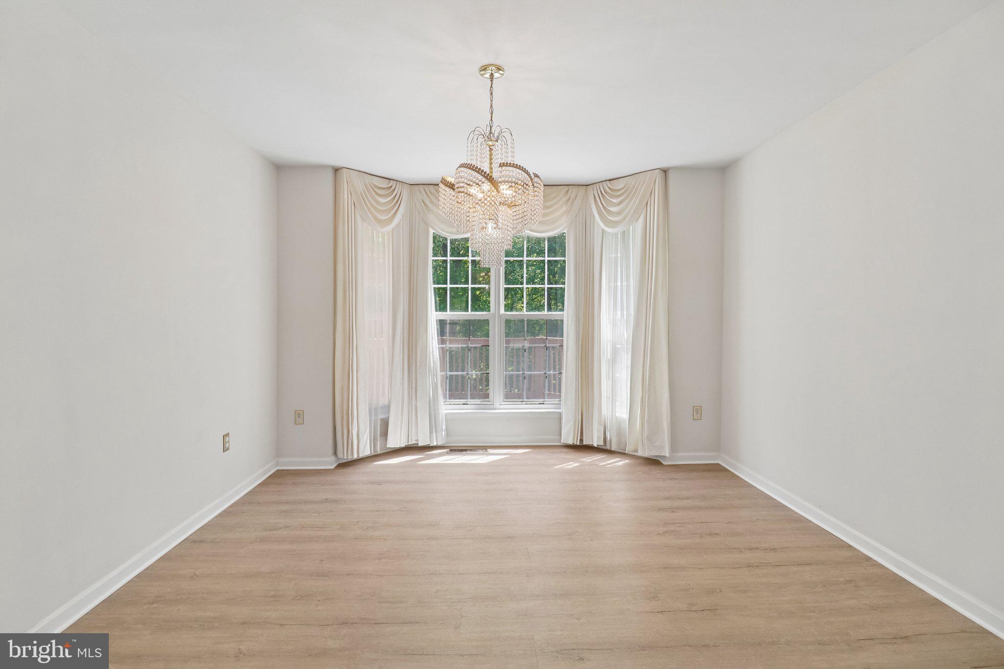THORNWOOD KNOLL-PLAT 4> - Residential