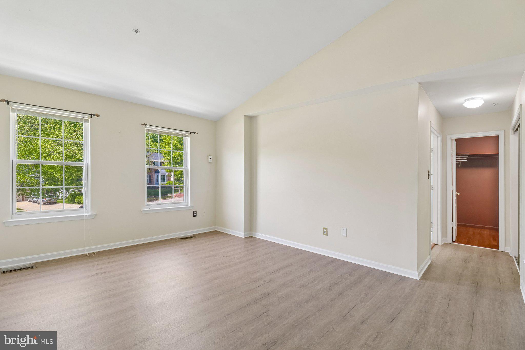 THORNWOOD KNOLL-PLAT 4> - Residential