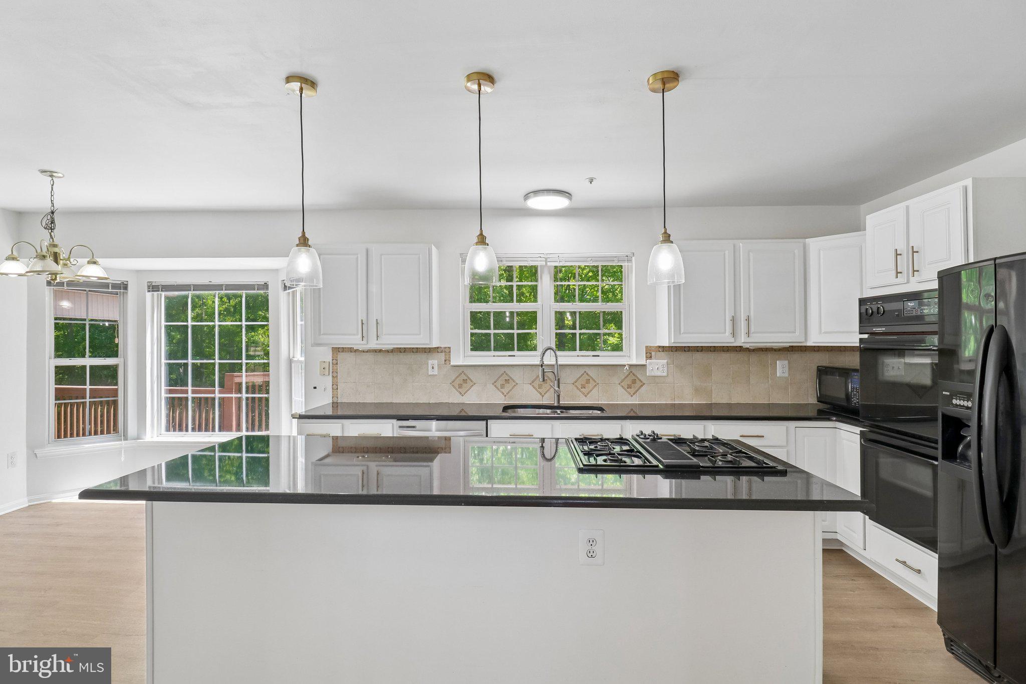 THORNWOOD KNOLL-PLAT 4> - Residential