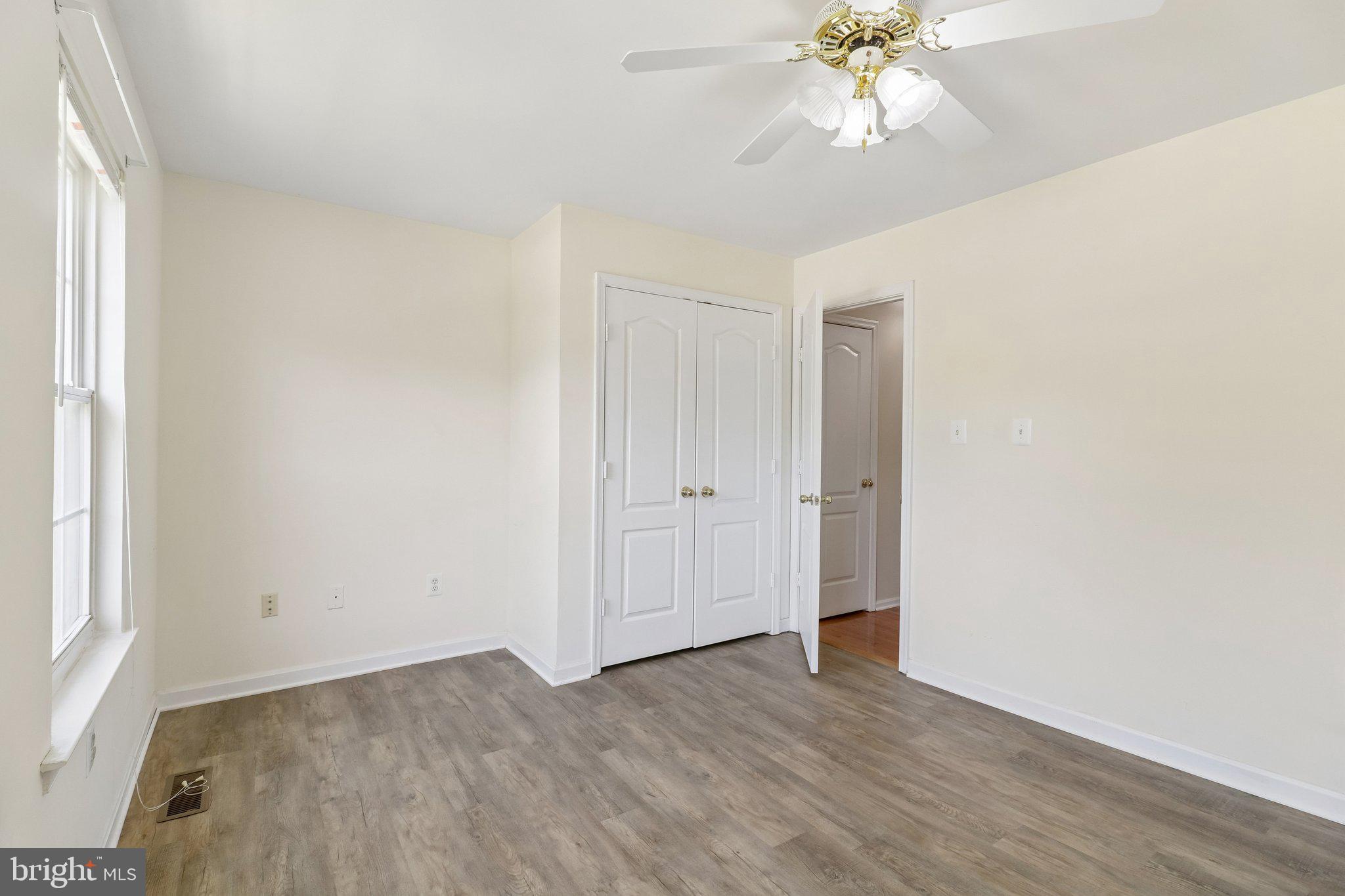 THORNWOOD KNOLL-PLAT 4> - Residential