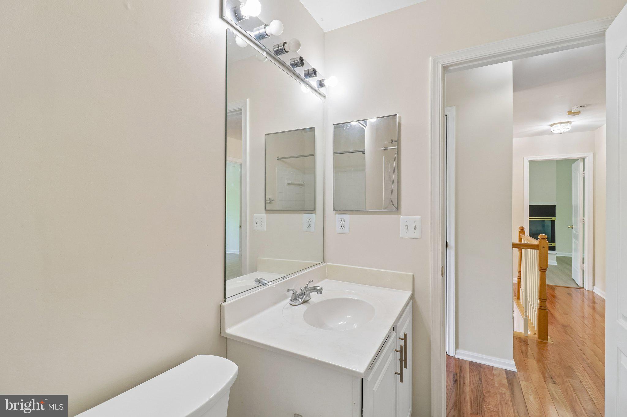THORNWOOD KNOLL-PLAT 4> - Residential