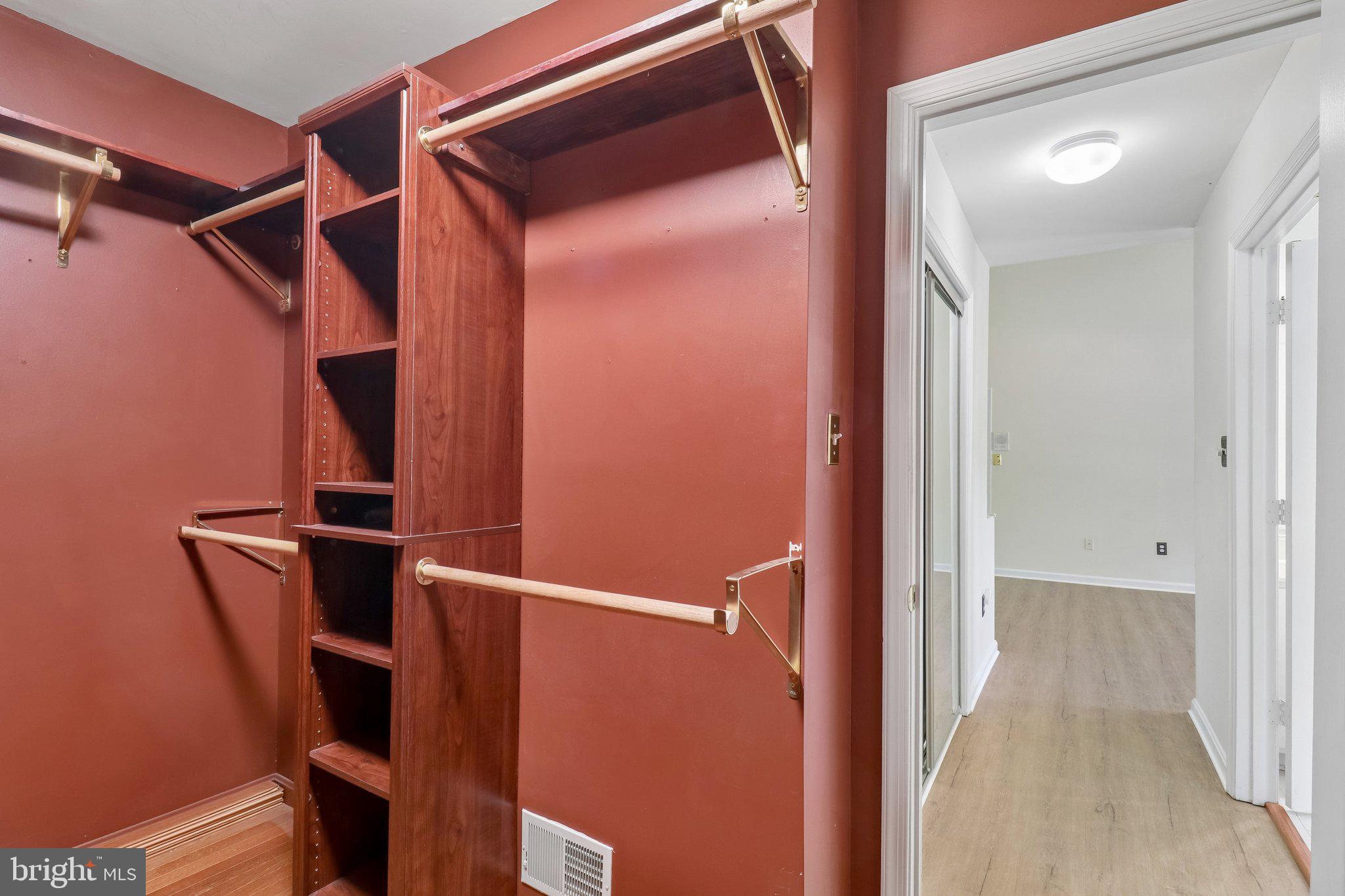 THORNWOOD KNOLL-PLAT 4> - Residential
