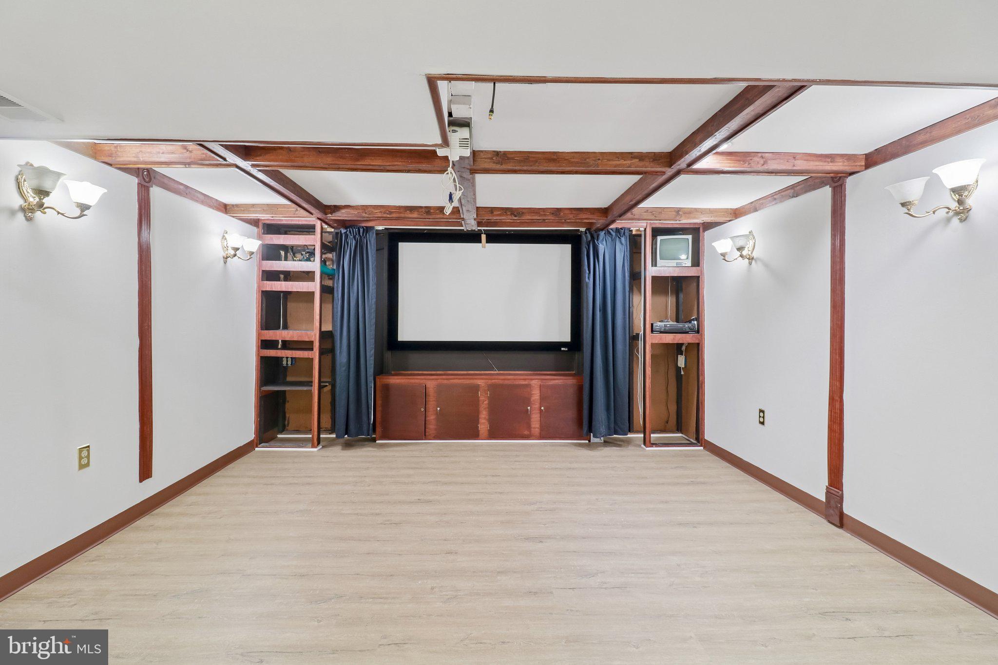 THORNWOOD KNOLL-PLAT 4> - Residential