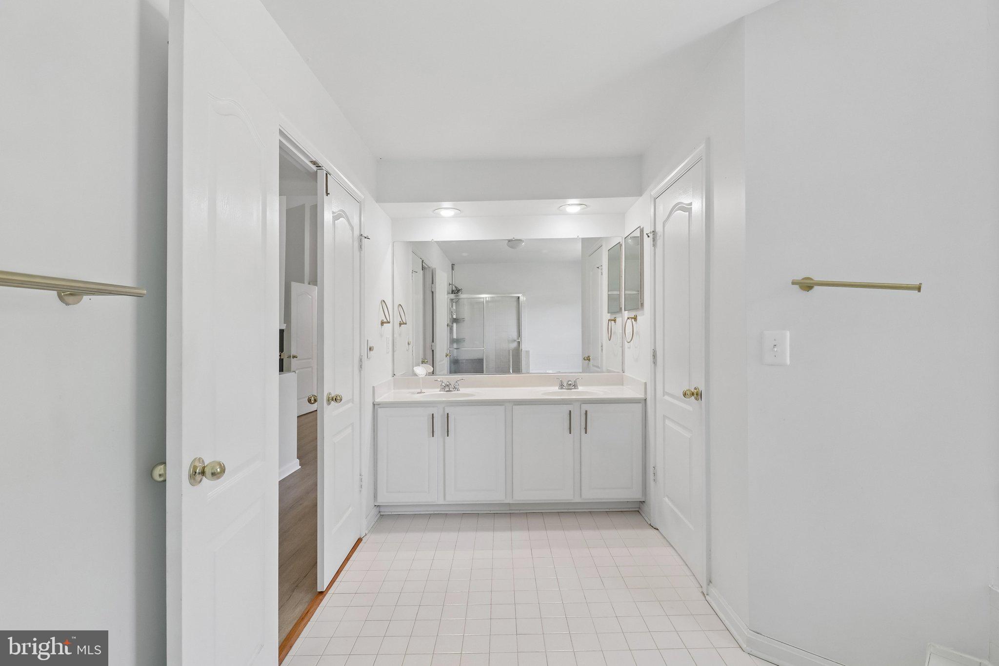 THORNWOOD KNOLL-PLAT 4> - Residential
