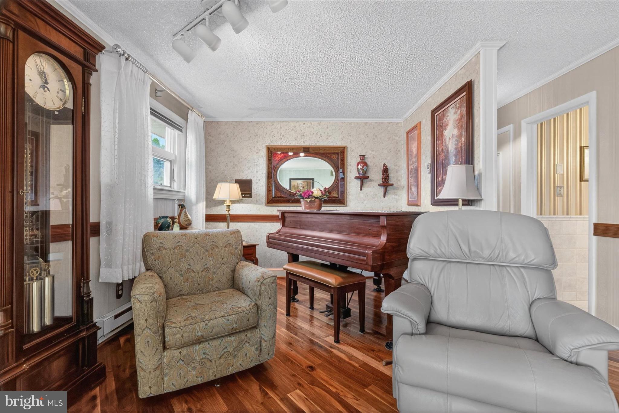 LAKE WYNONAH - Residential