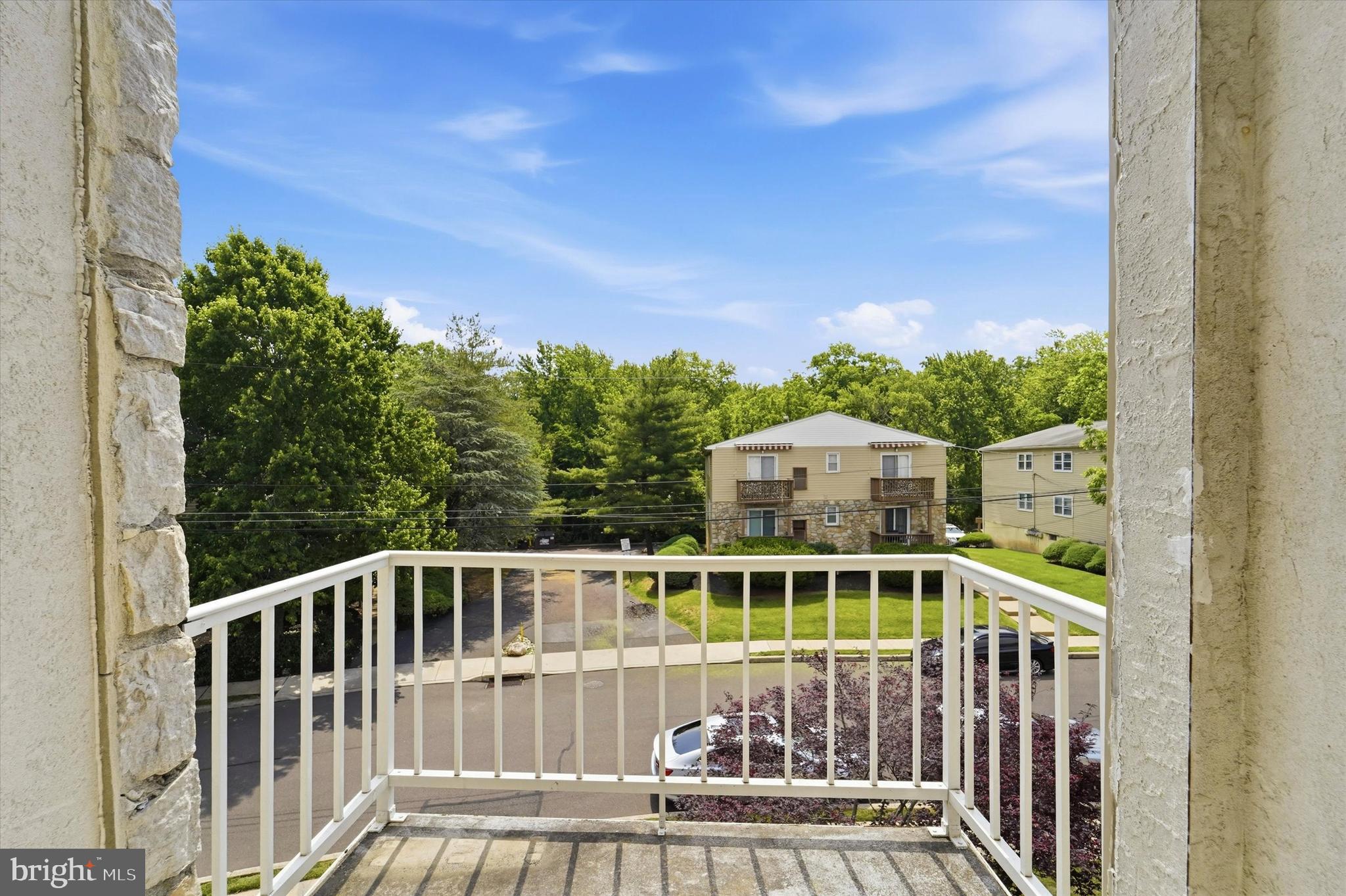 LANSDALE - Residential