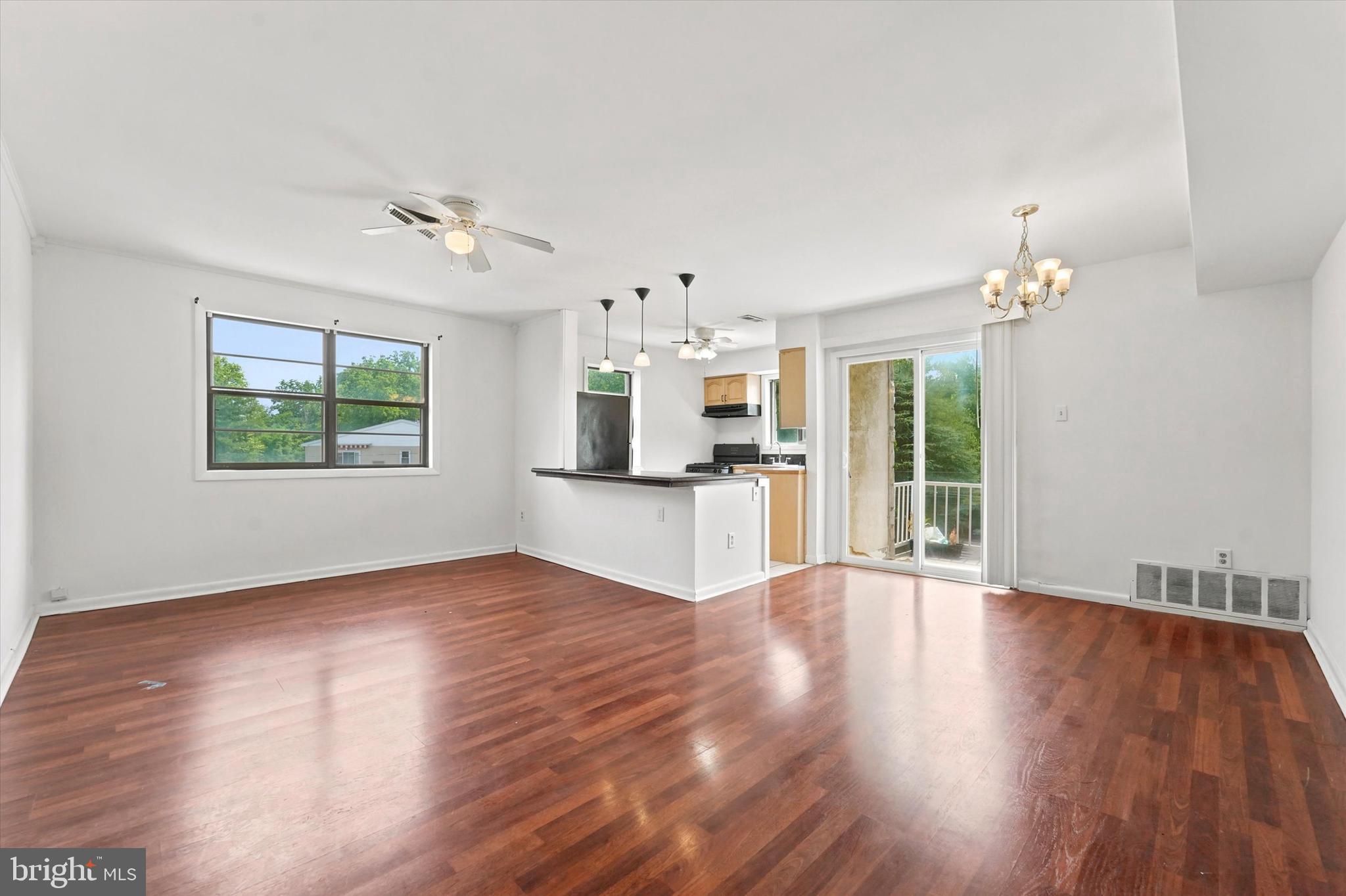 LANSDALE - Residential
