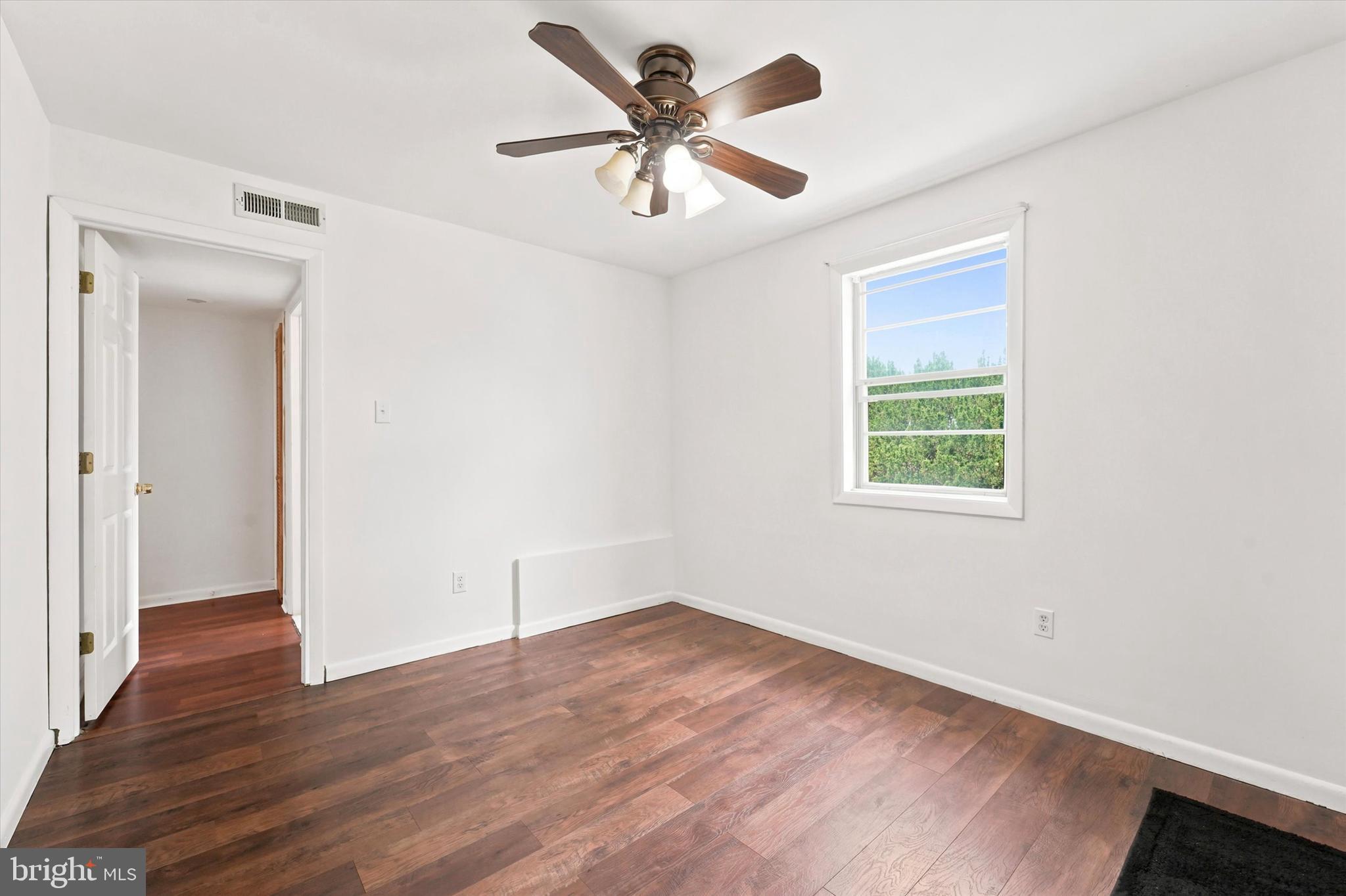 LANSDALE - Residential