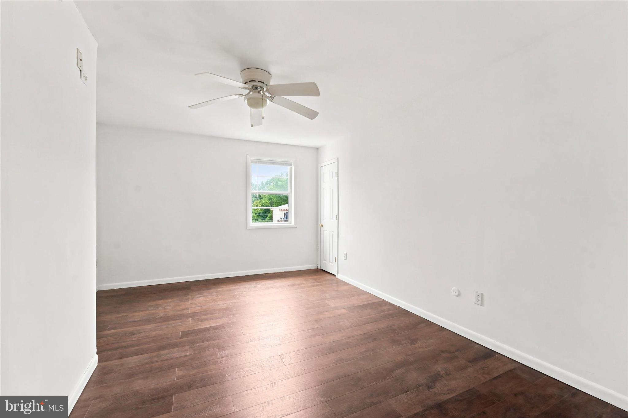 LANSDALE - Residential