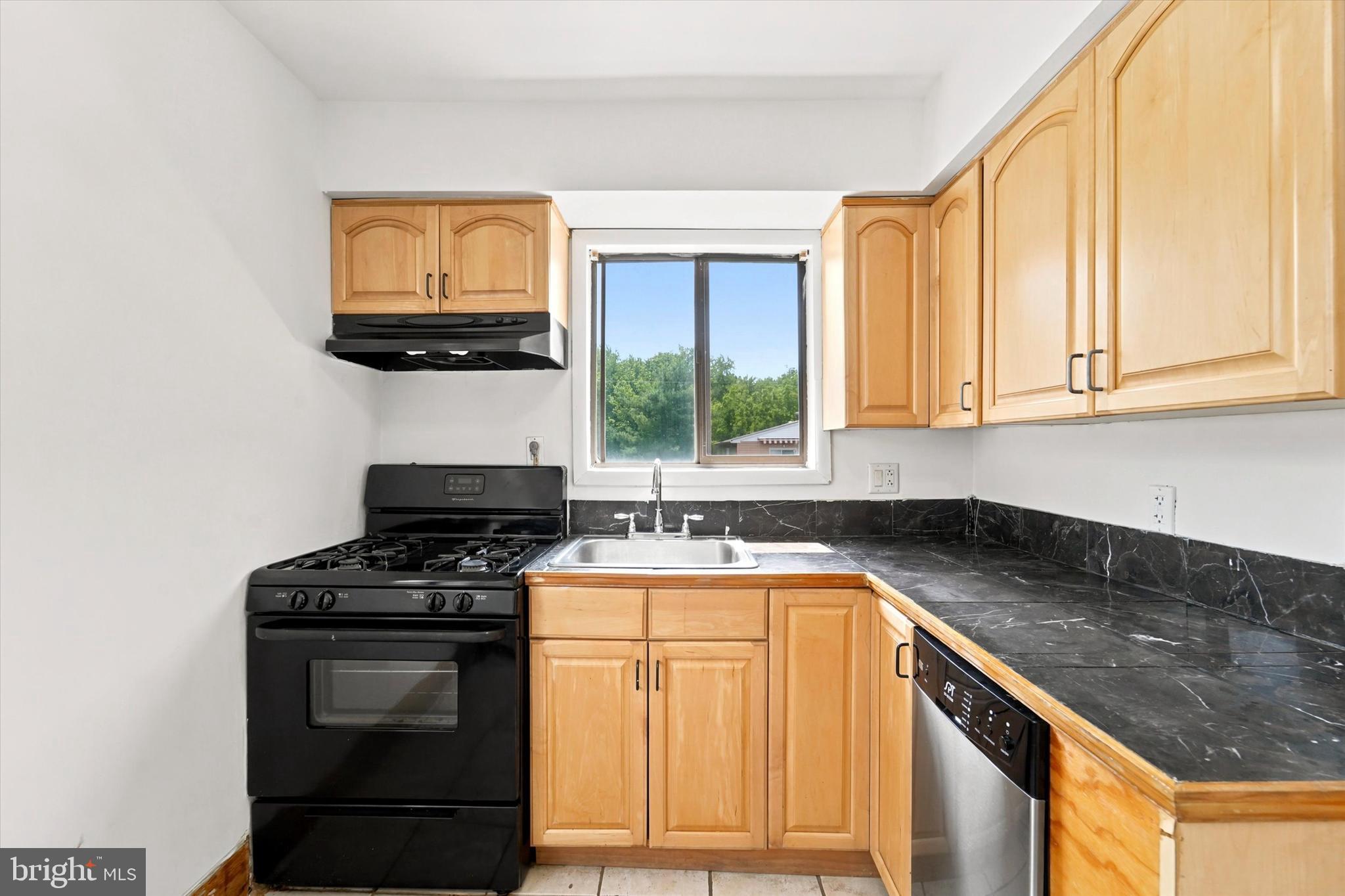 LANSDALE - Residential