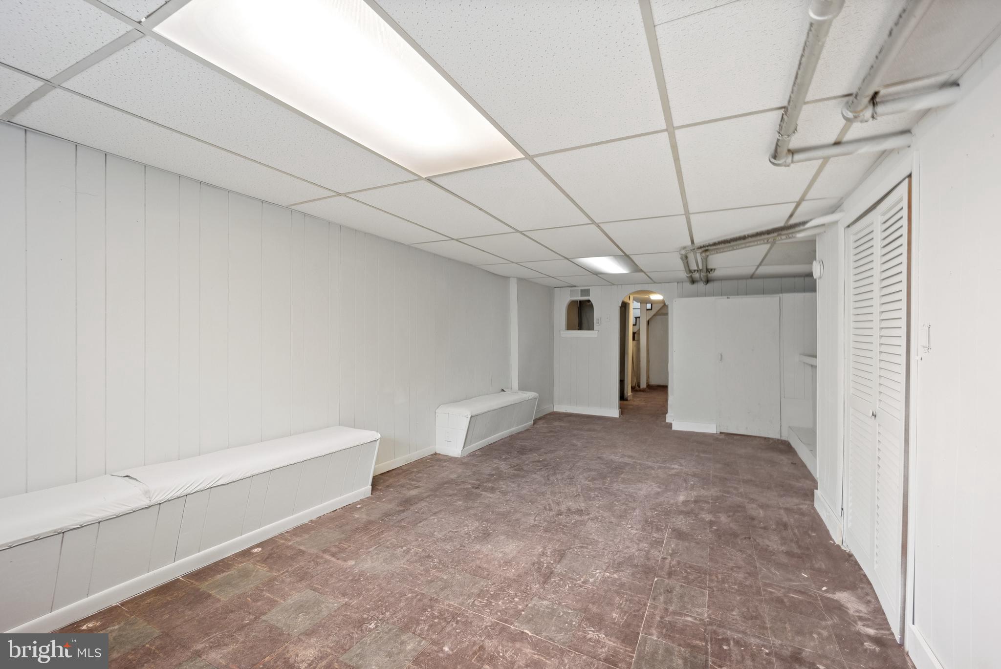 WEST OAK LANE - Residential