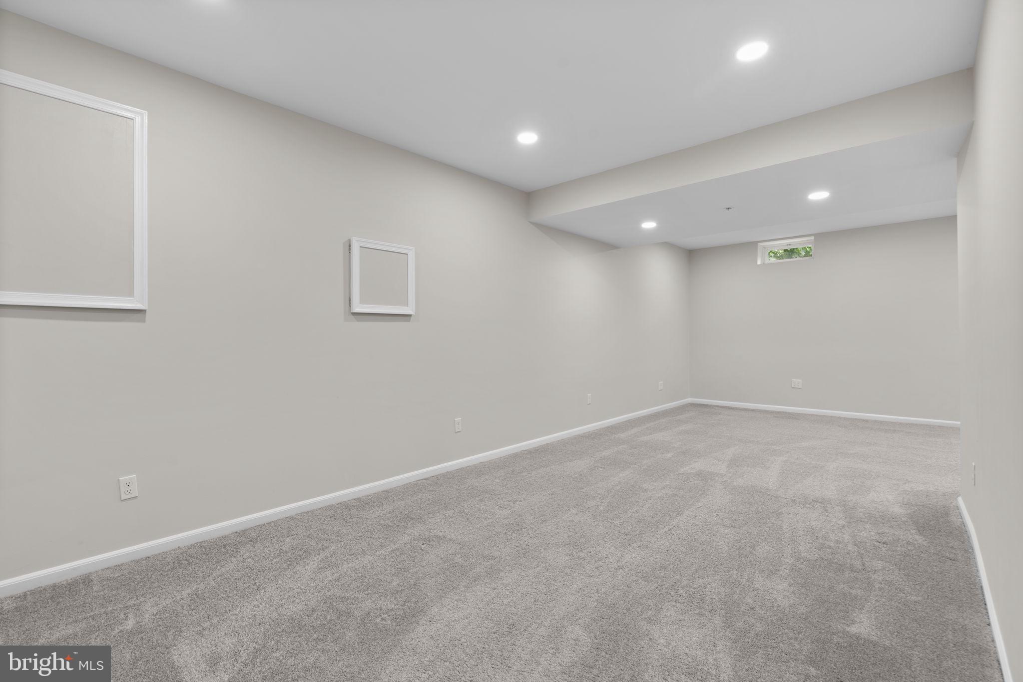 RETREAT AT LIBERTY MILL - Residential