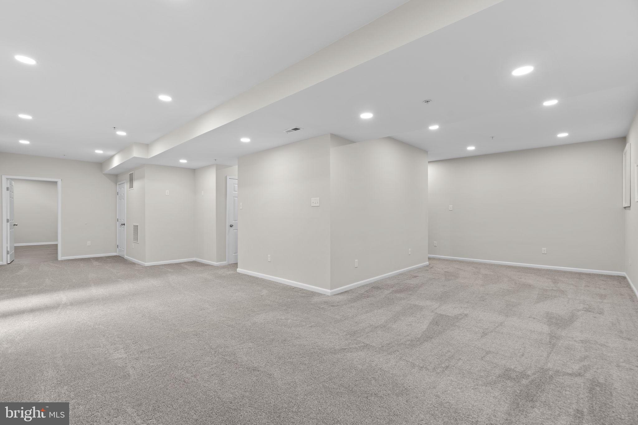RETREAT AT LIBERTY MILL - Residential
