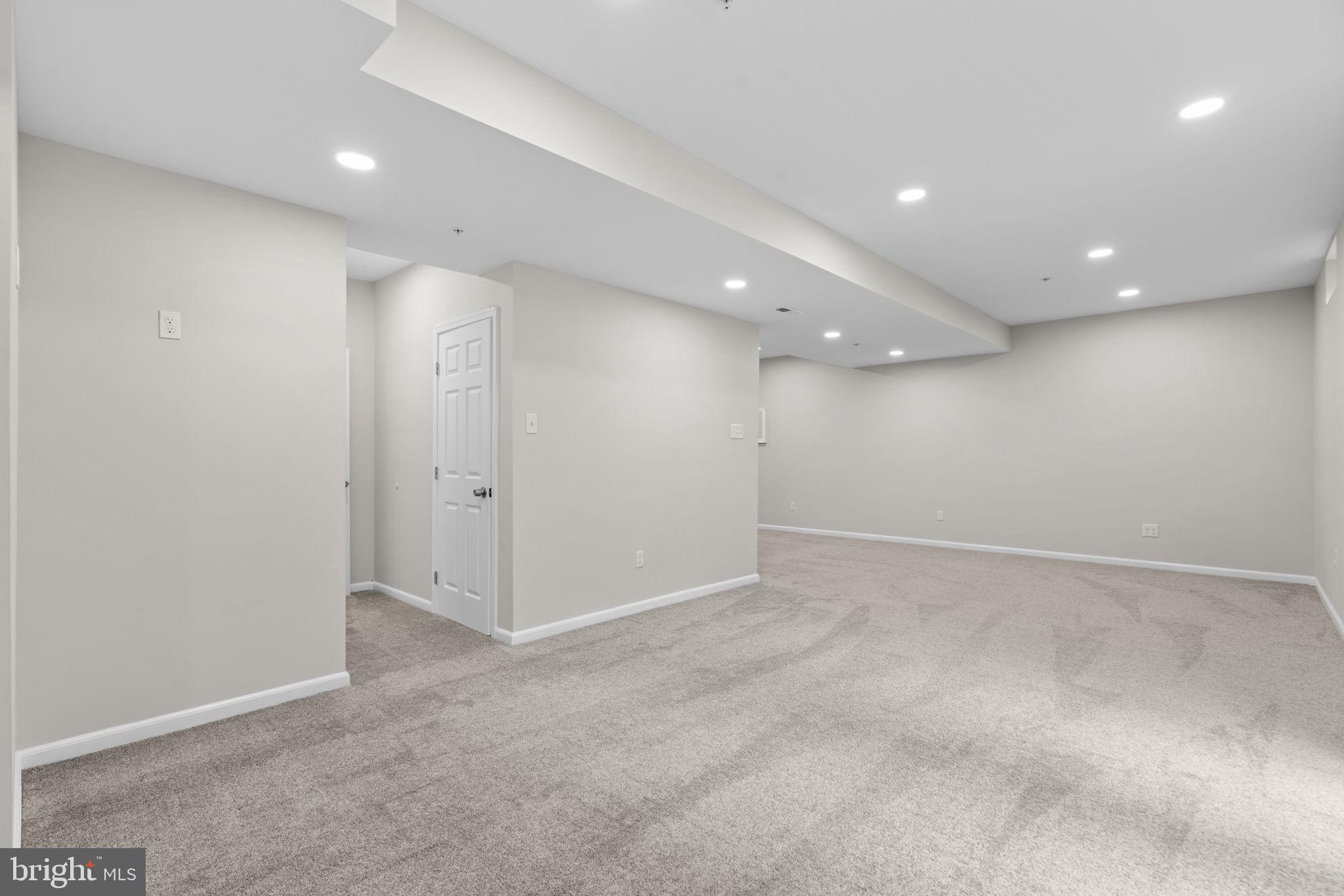 RETREAT AT LIBERTY MILL - Residential