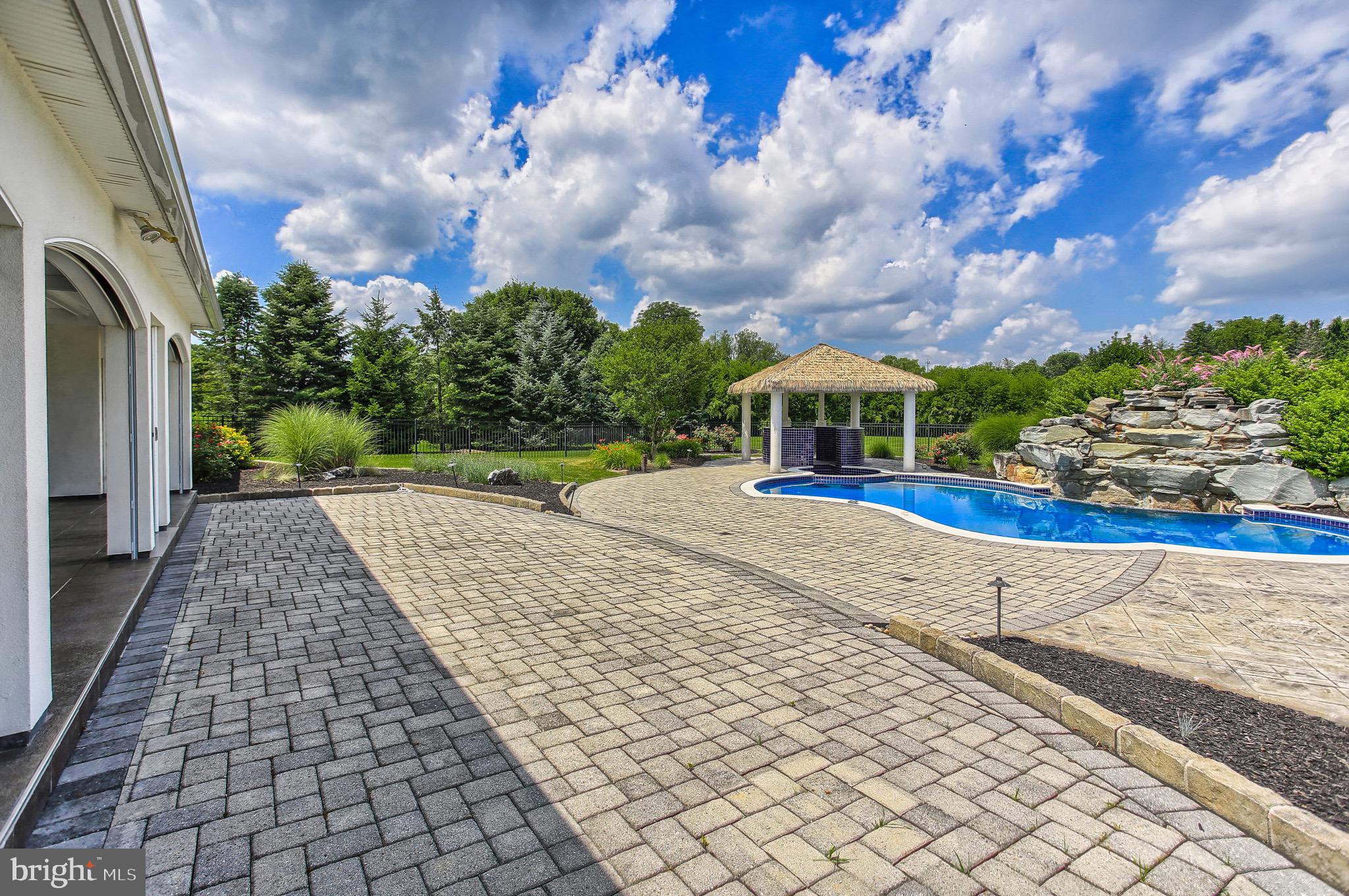 GREYSTONE - Residential